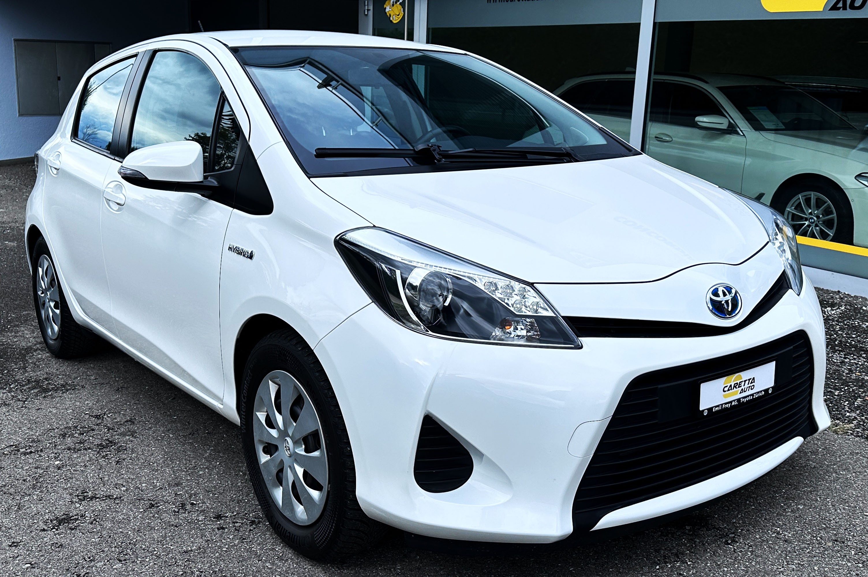 TOYOTA Yaris 1.5 VVT-i Hybrid Luna CVT