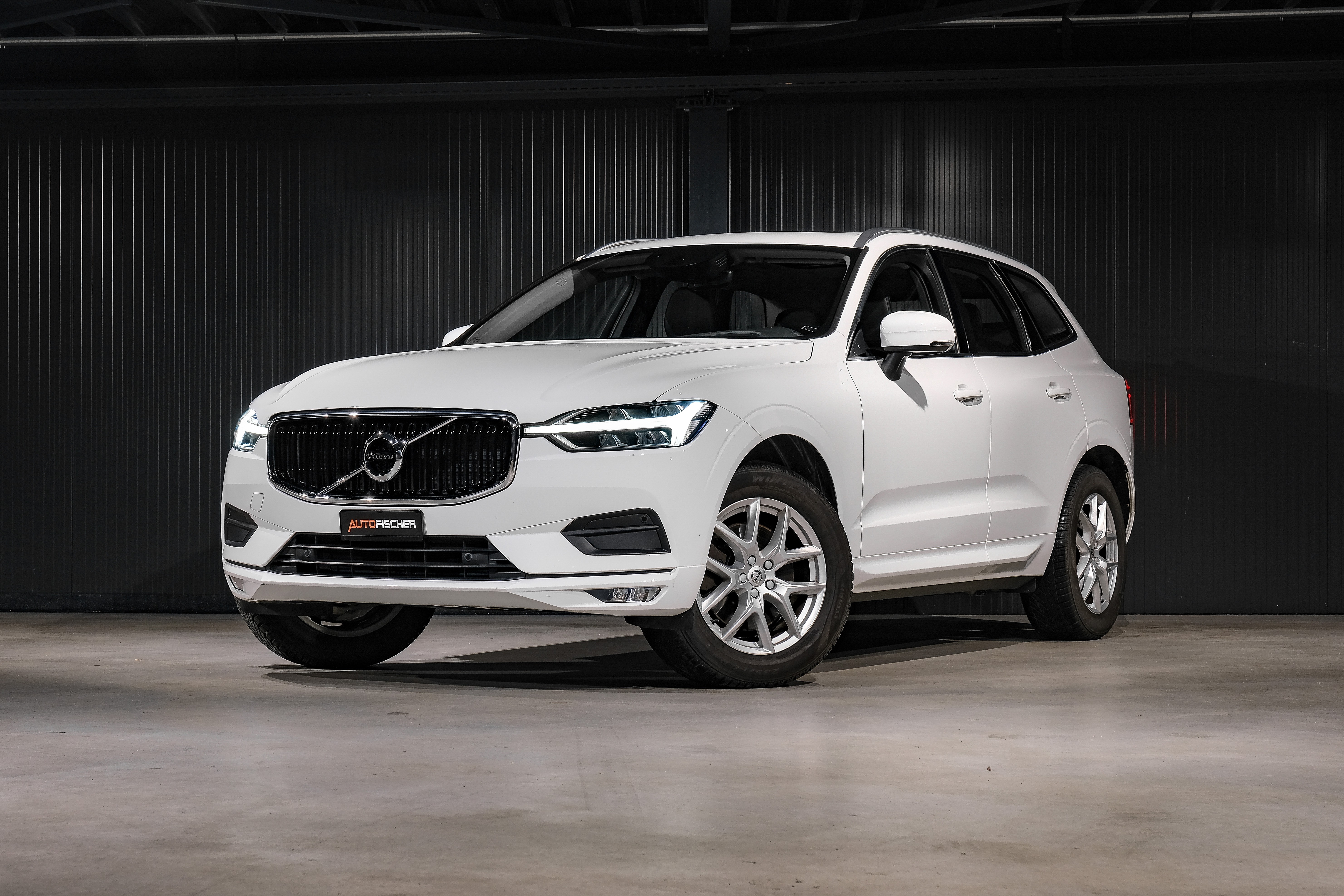 VOLVO XC60 T5 AWD Momentum Geartronic