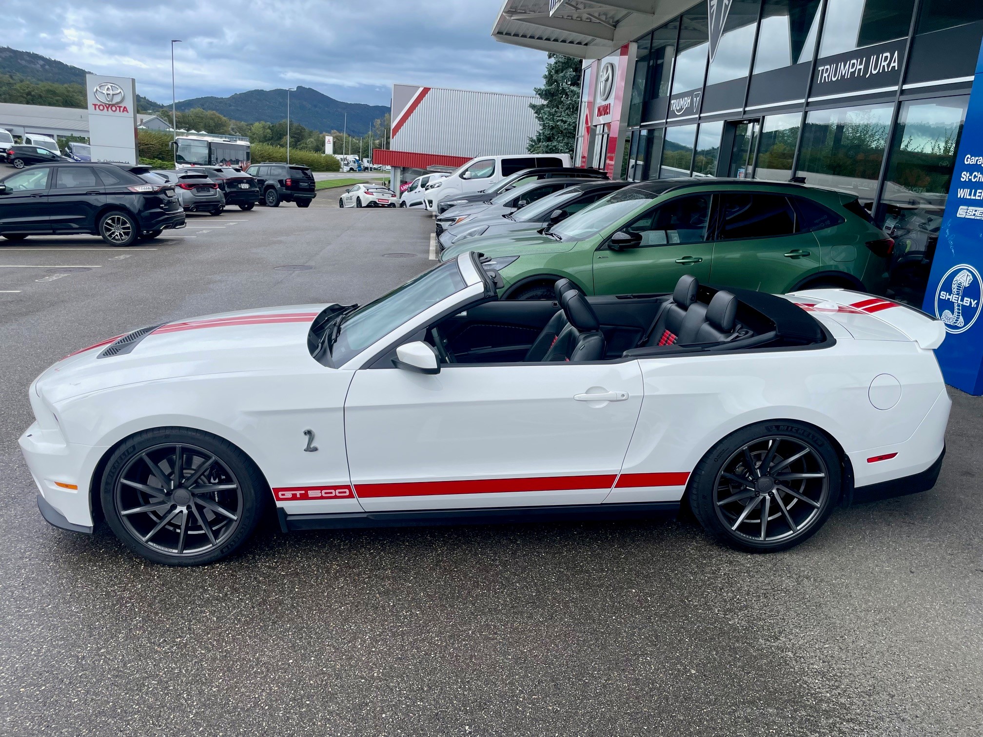 FORD Shelby GT500 Convertible