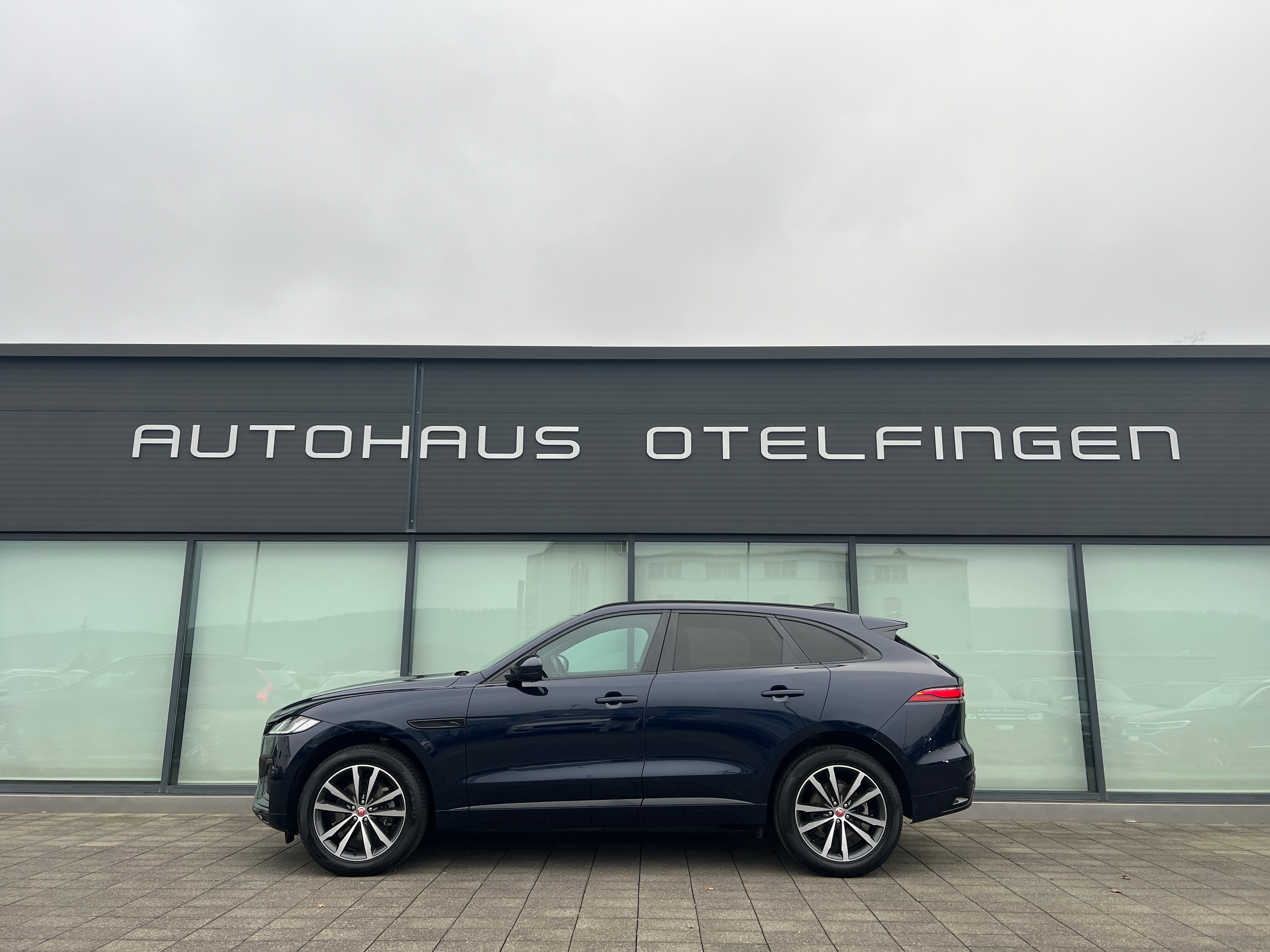 JAGUAR F-Pace 2.0 P250 R-Dynamic SE AWD