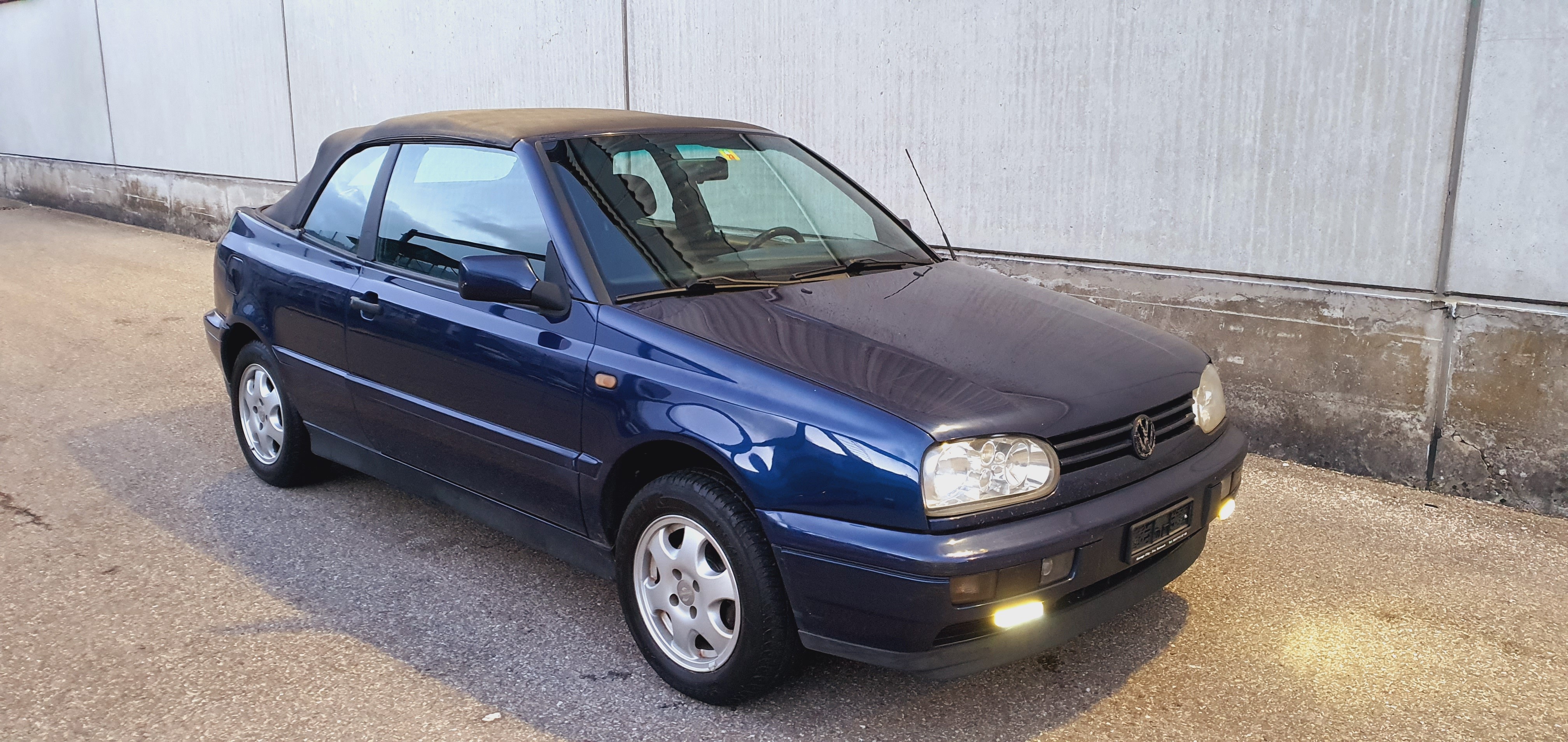 VW Golf Cabriolet 2000 Rolling Stones