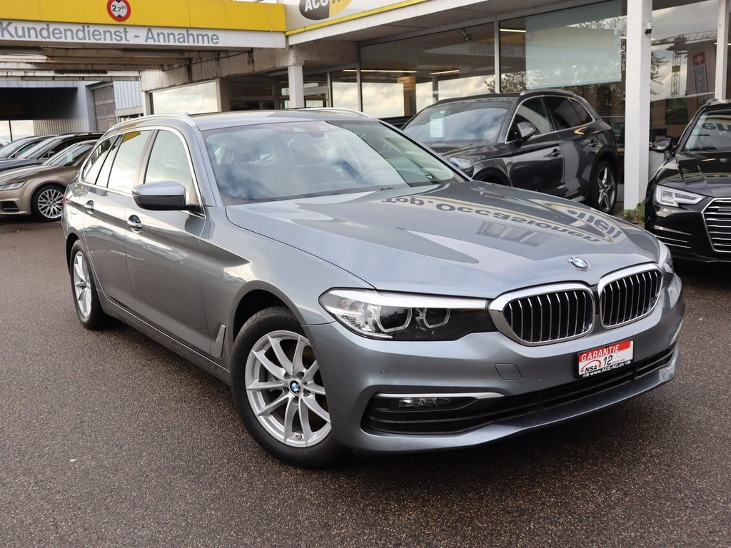 BMW 520d xDrive Touring Steptronic ** Voll-Leder Ausstattung ** Gr-Navi mit RF-kamera ** Neues Modell **