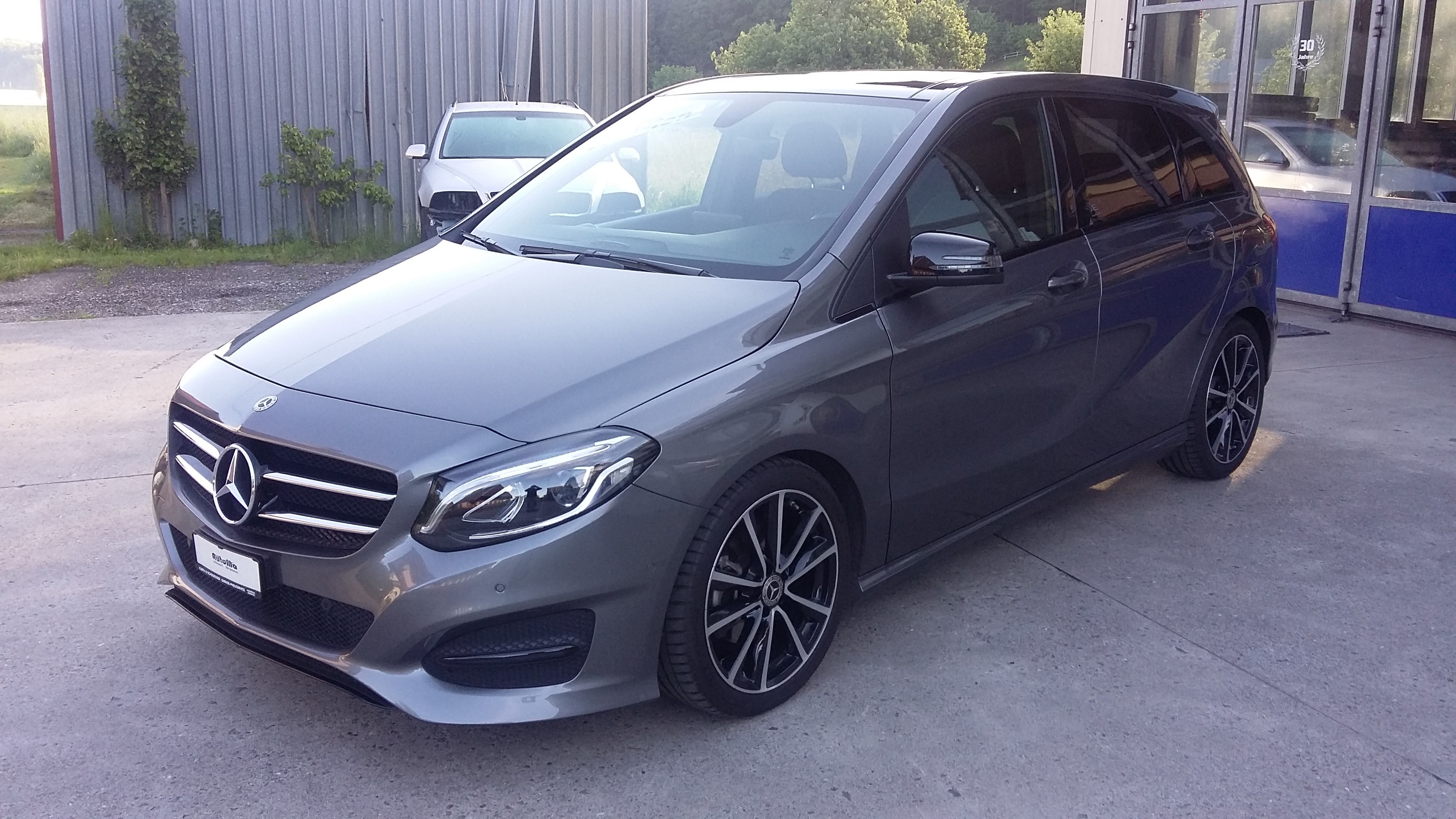 MERCEDES-BENZ B 200 Night Star 7G-DCT