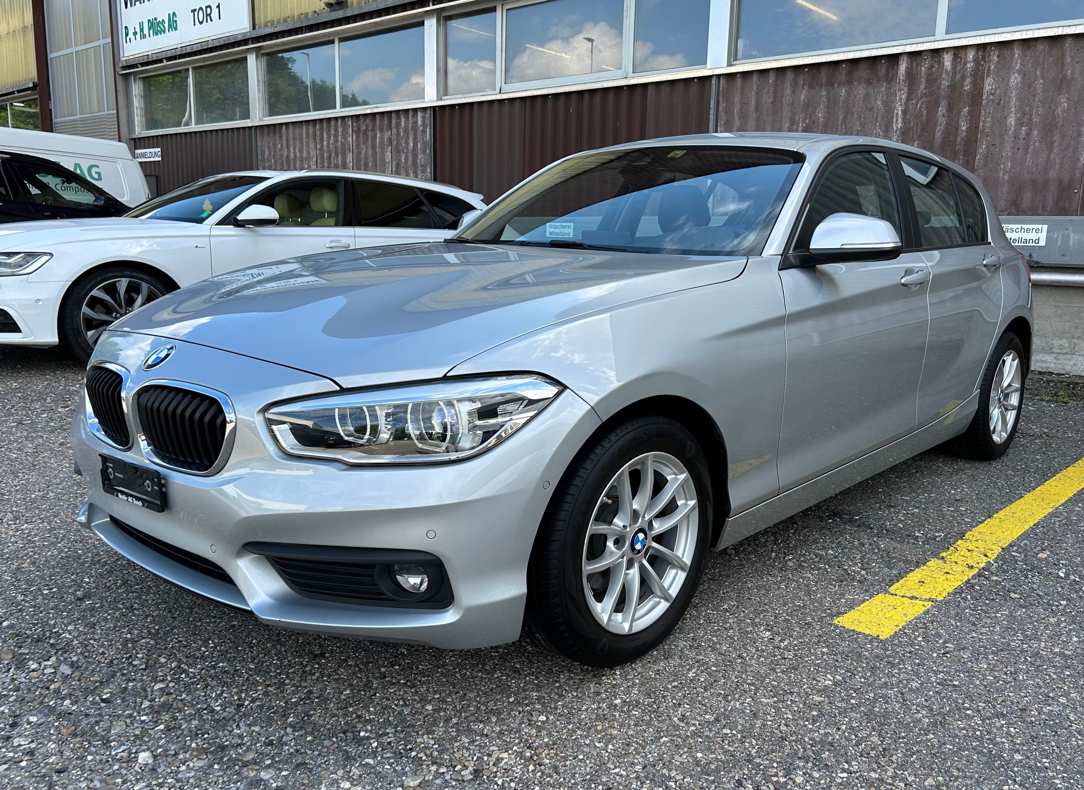 BMW 118i Edition Sport Line Steptronic