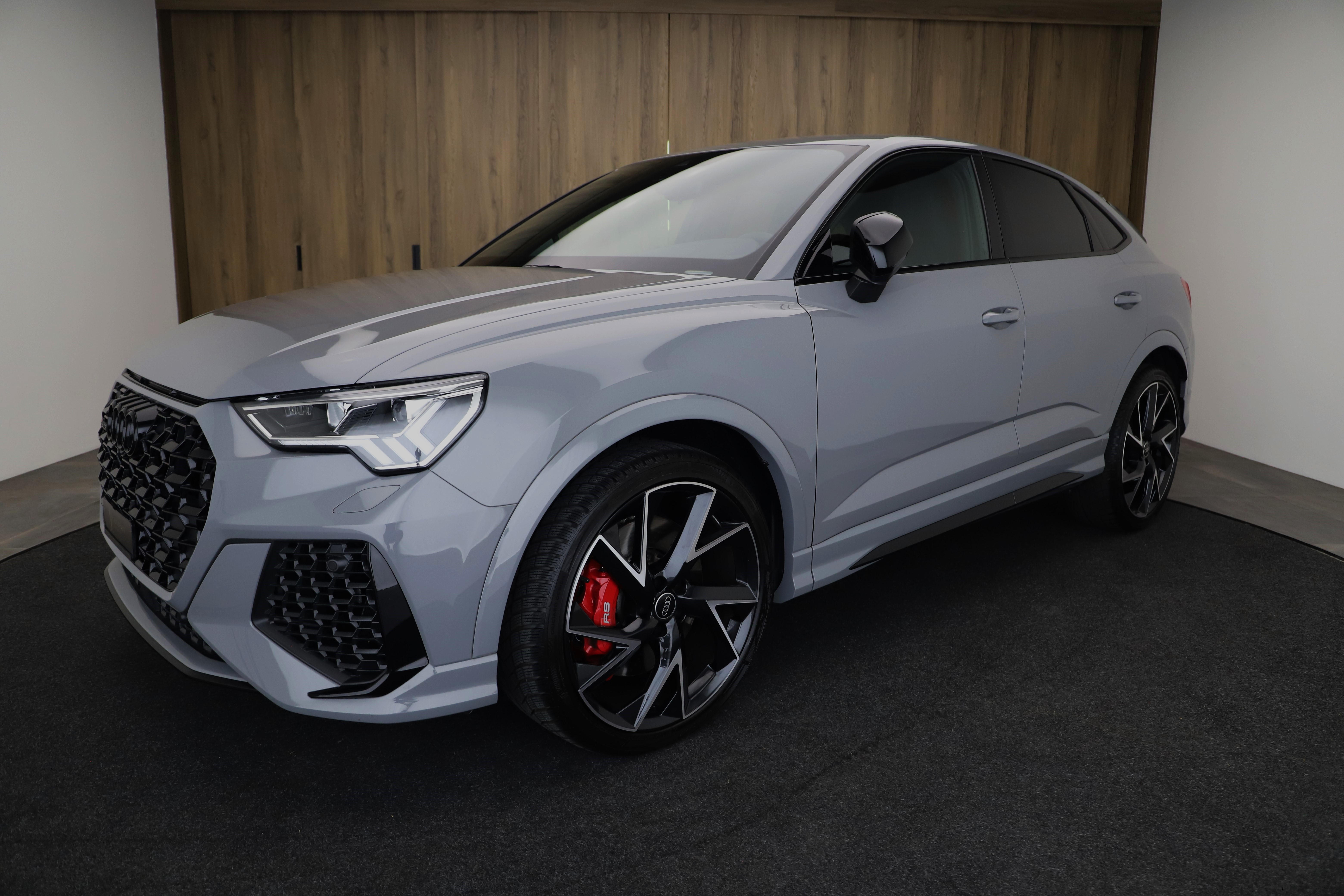 AUDI RS Q3 Sportback quattro S tronic Nardograu