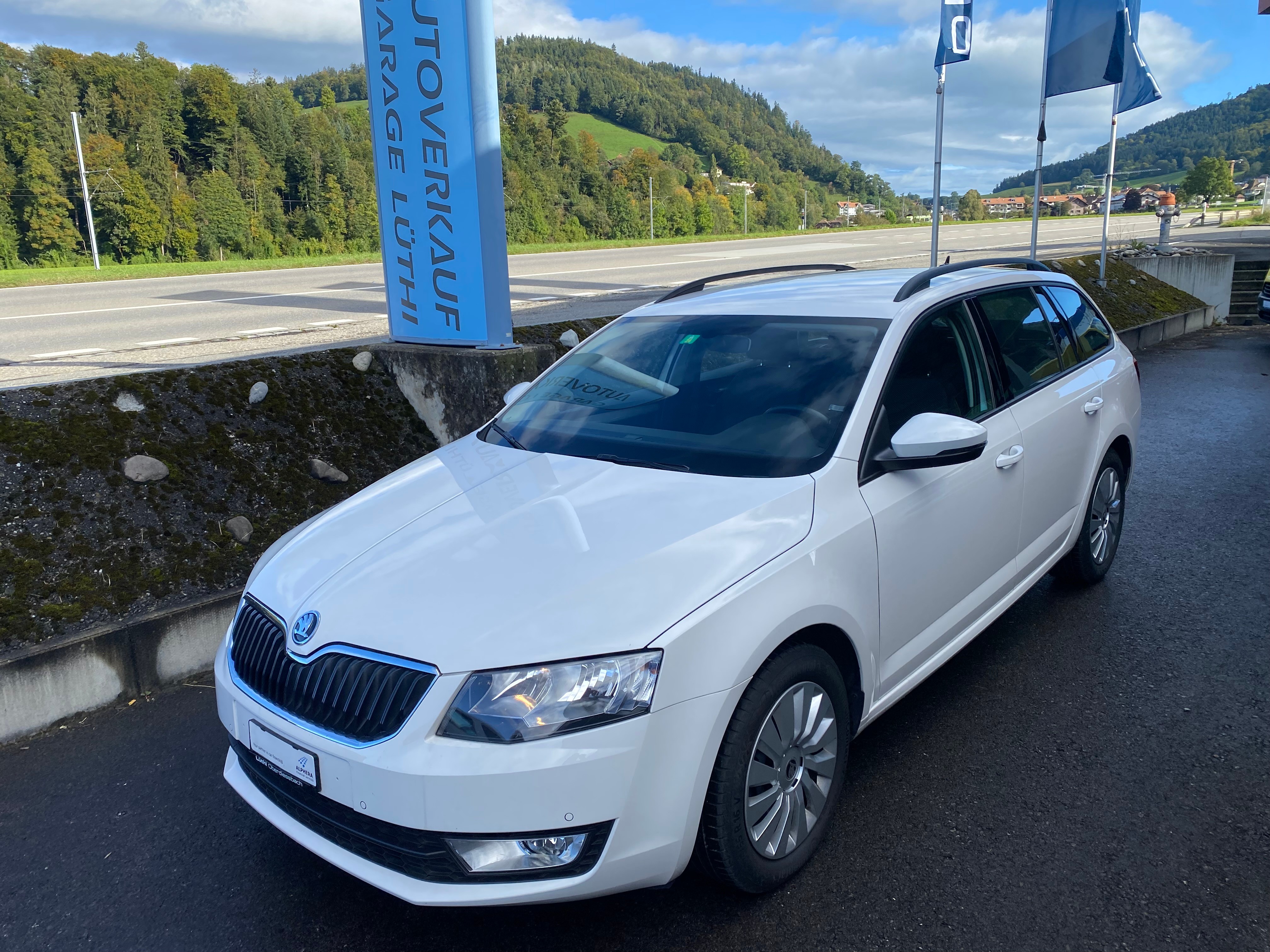 SKODA Octavia Combi 2.0 TDI Ambition DSG