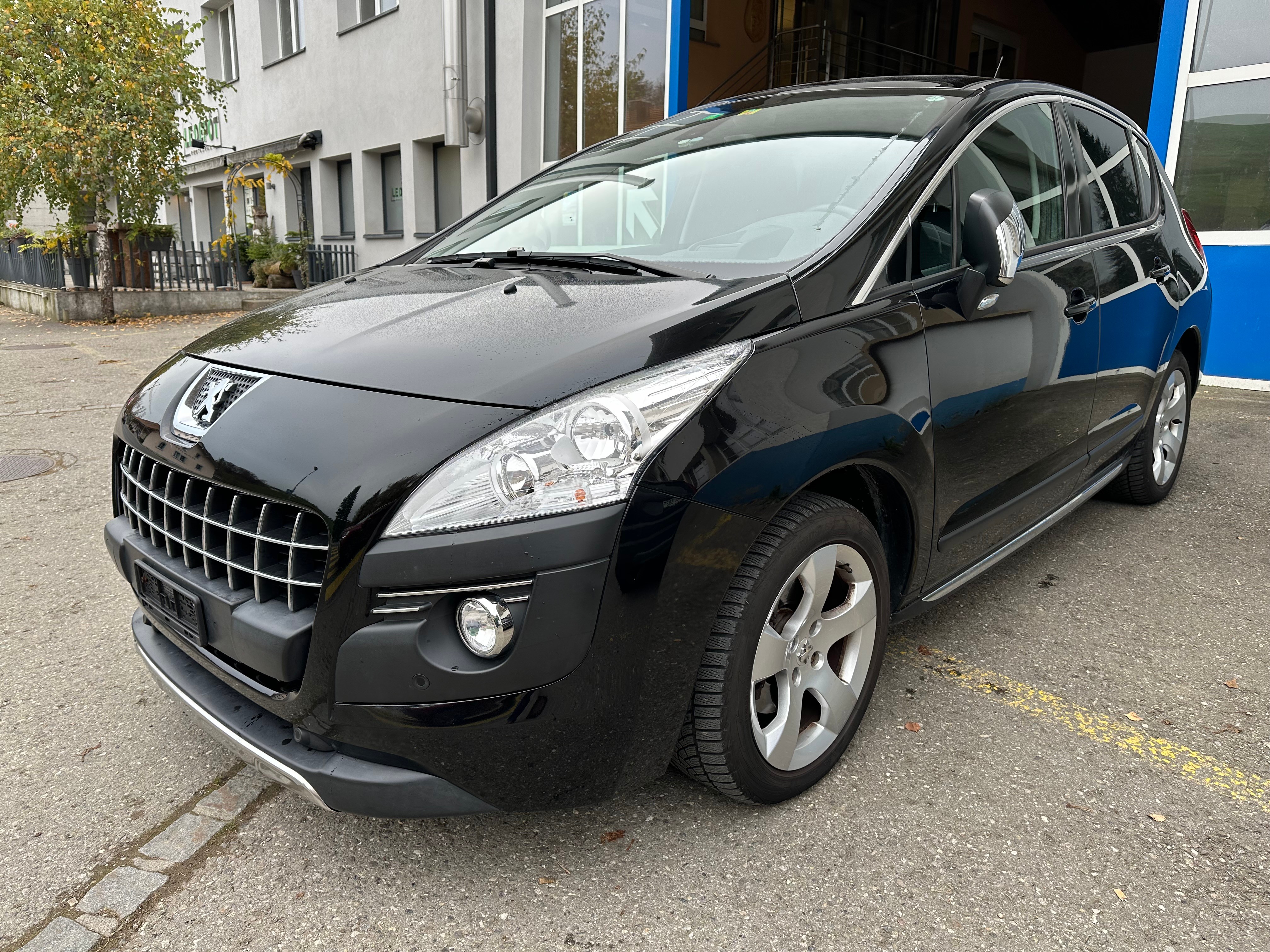 PEUGEOT 3008 1.6 16V T Sport