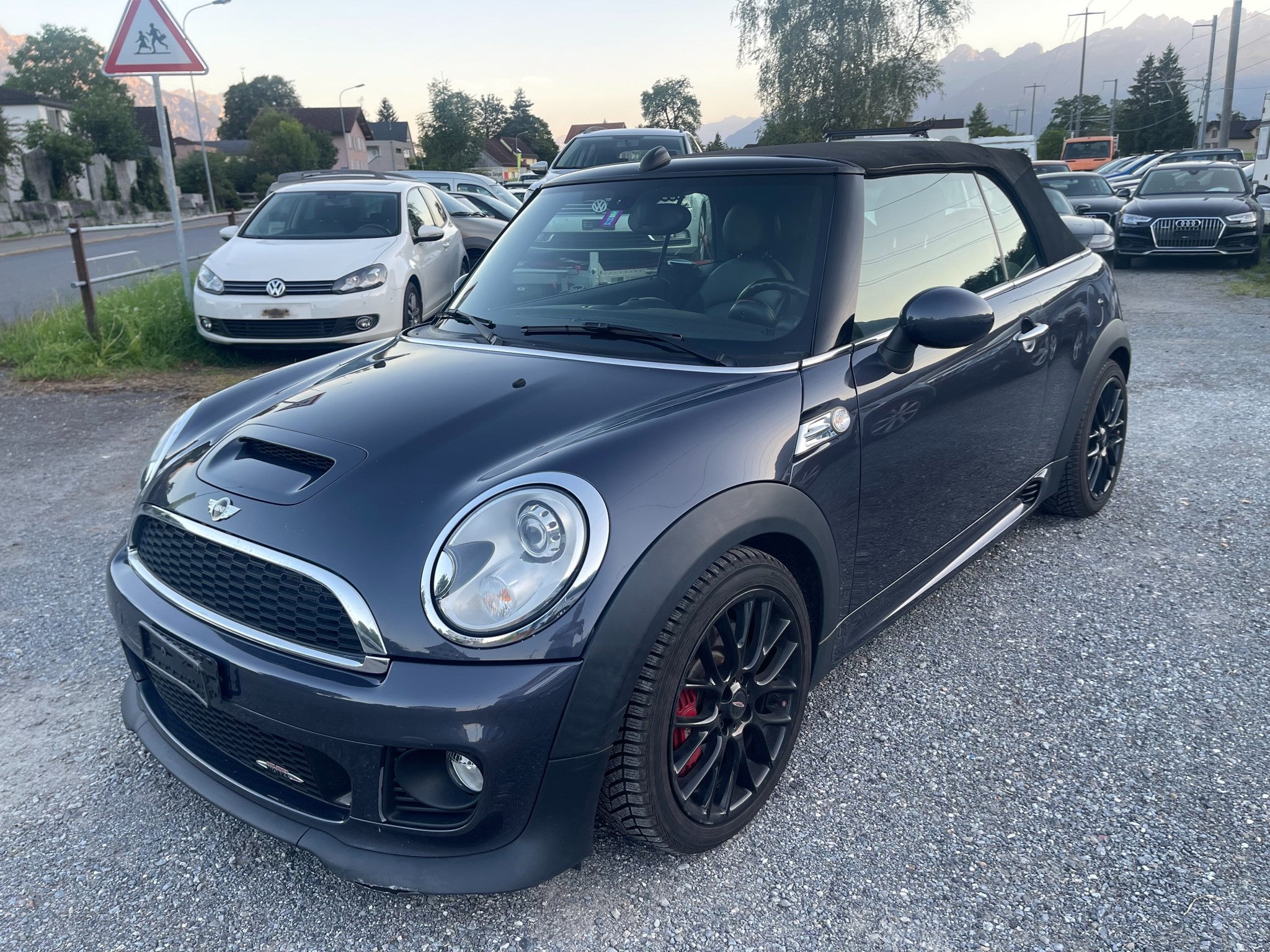 MINI Cooper John Cooper Works Cabriolet