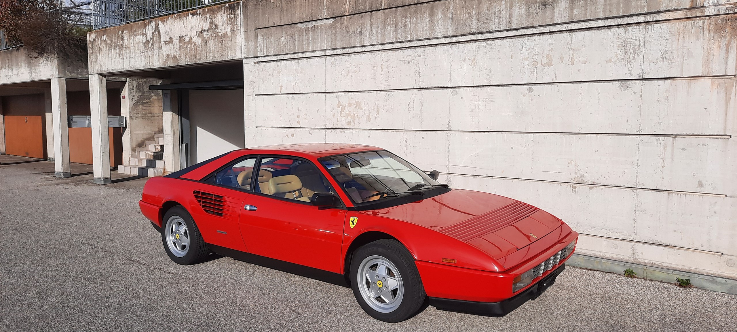 FERRARI Mondial 3.2