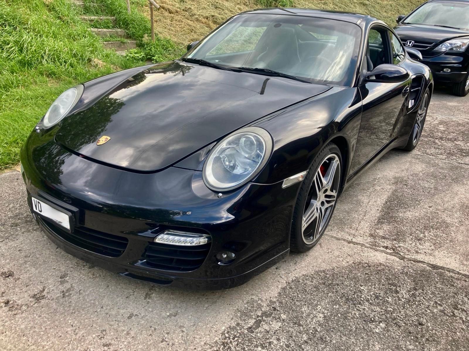 PORSCHE 911 Turbo