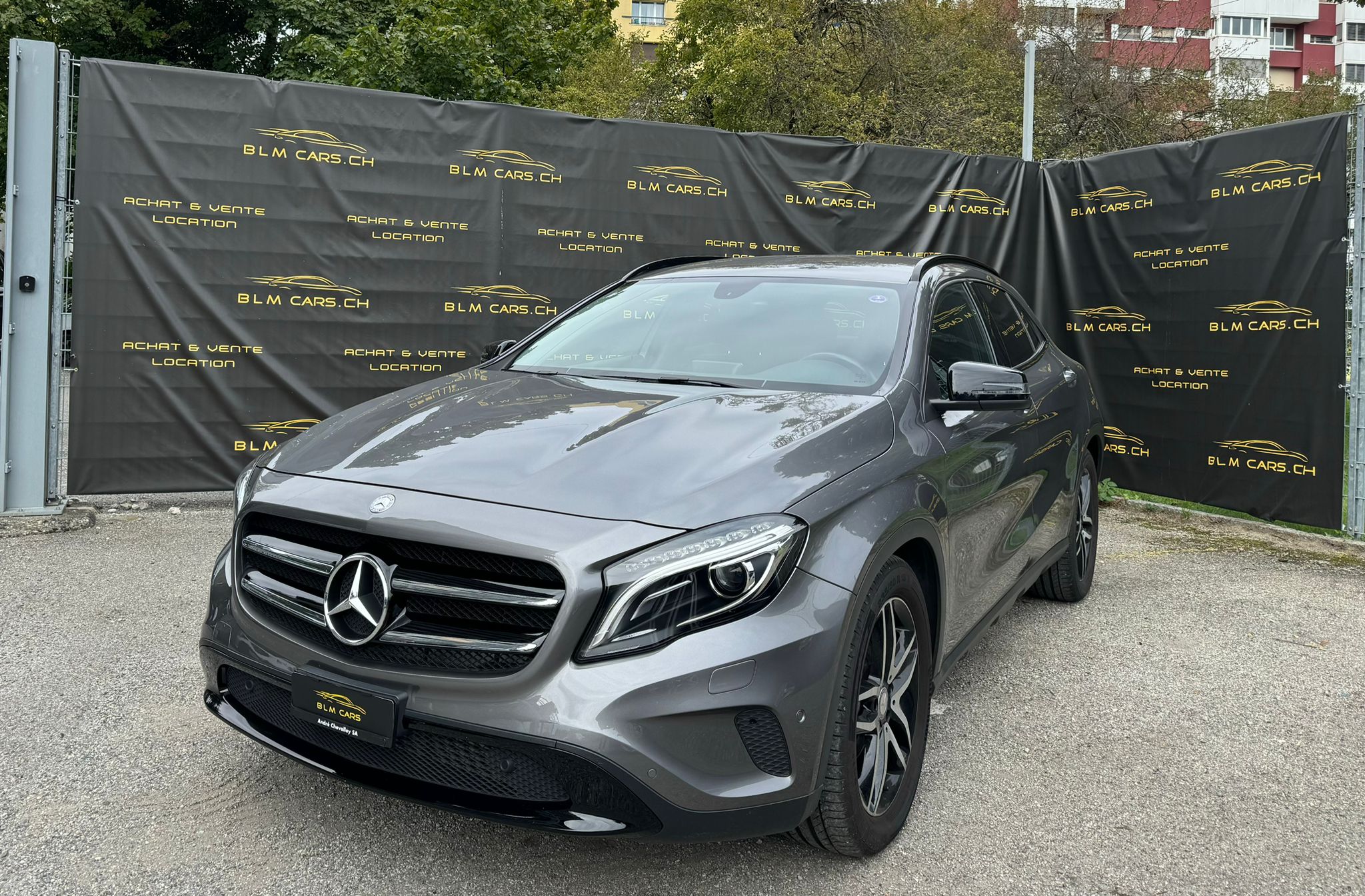 MERCEDES-BENZ GLA 200 Night Star 7G-DCT