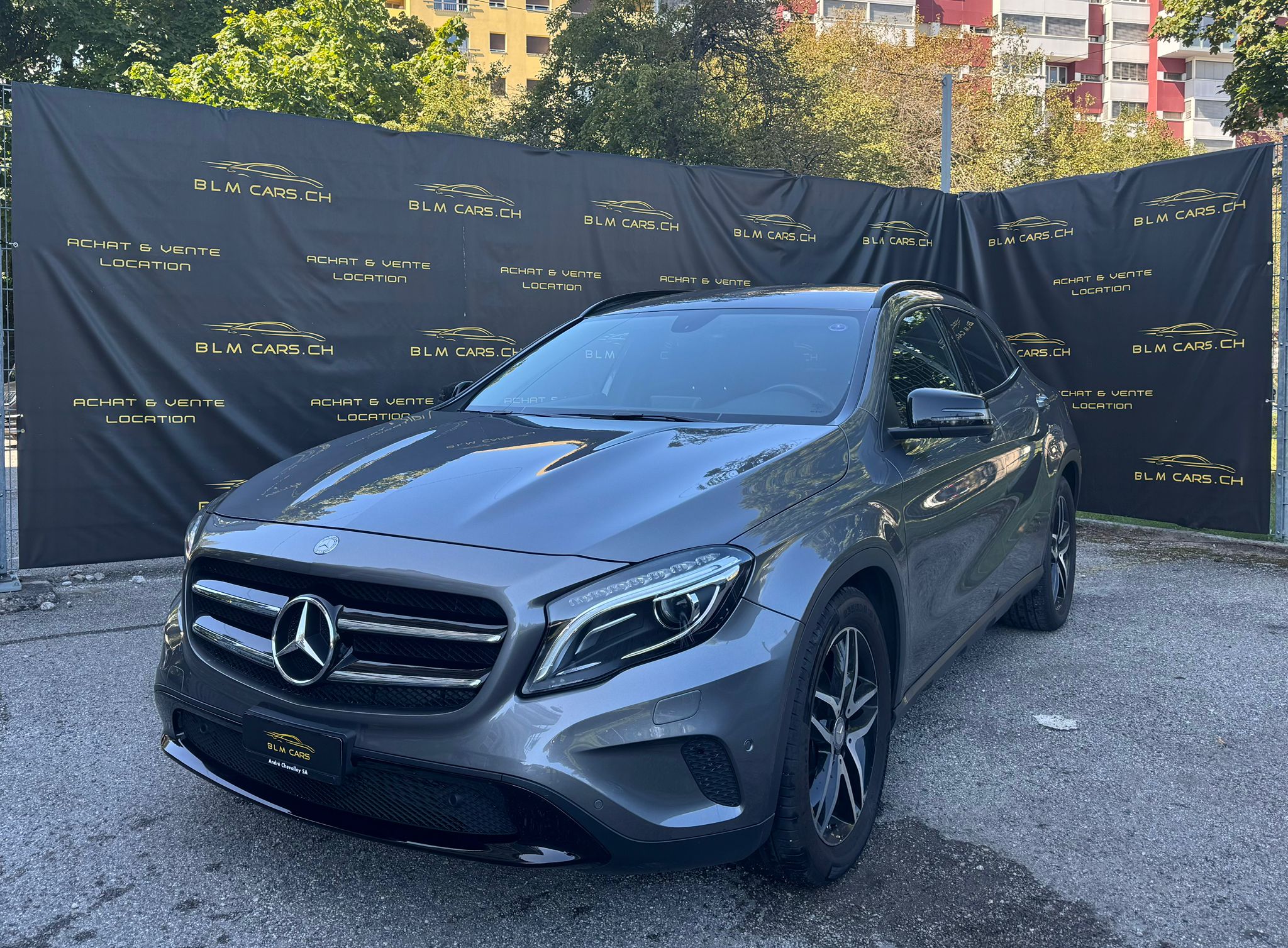 MERCEDES-BENZ GLA 200 Night Star 7G-DCT