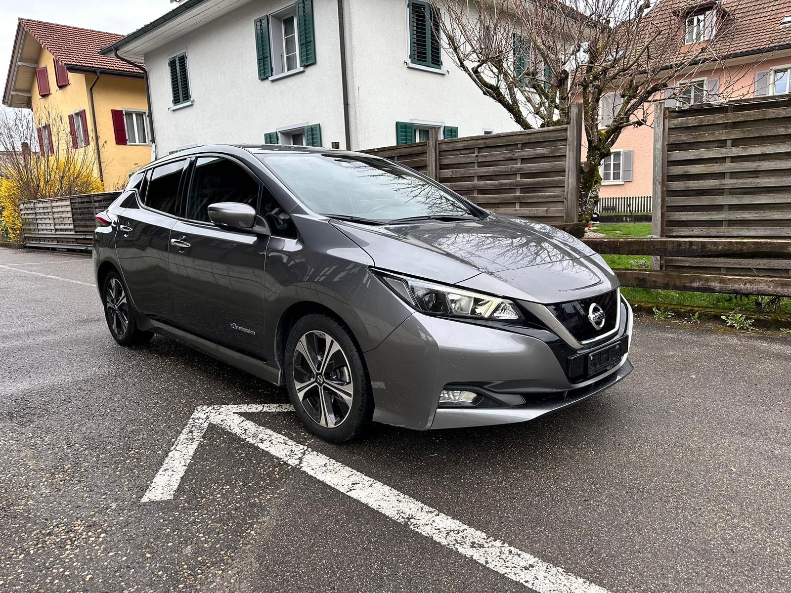 NISSAN Leaf N-Connecta (incl. battery)