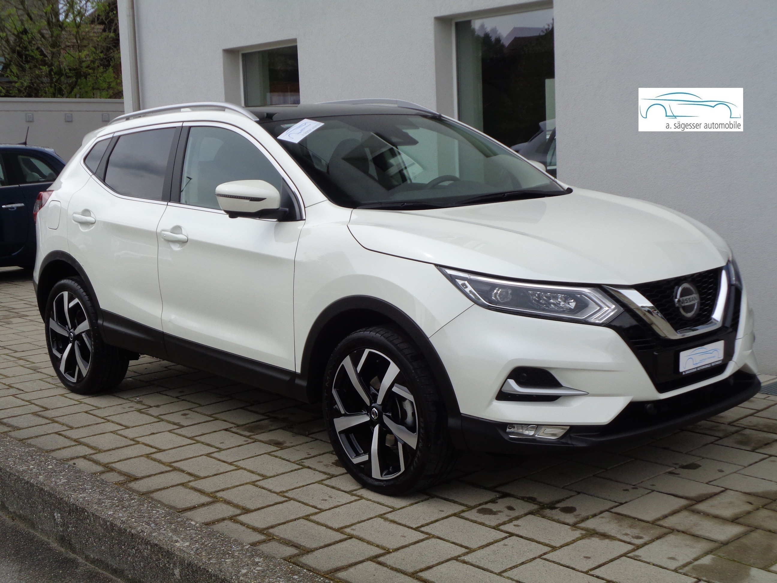 NISSAN Qashqai 1.3 DIG-T Akari DCT