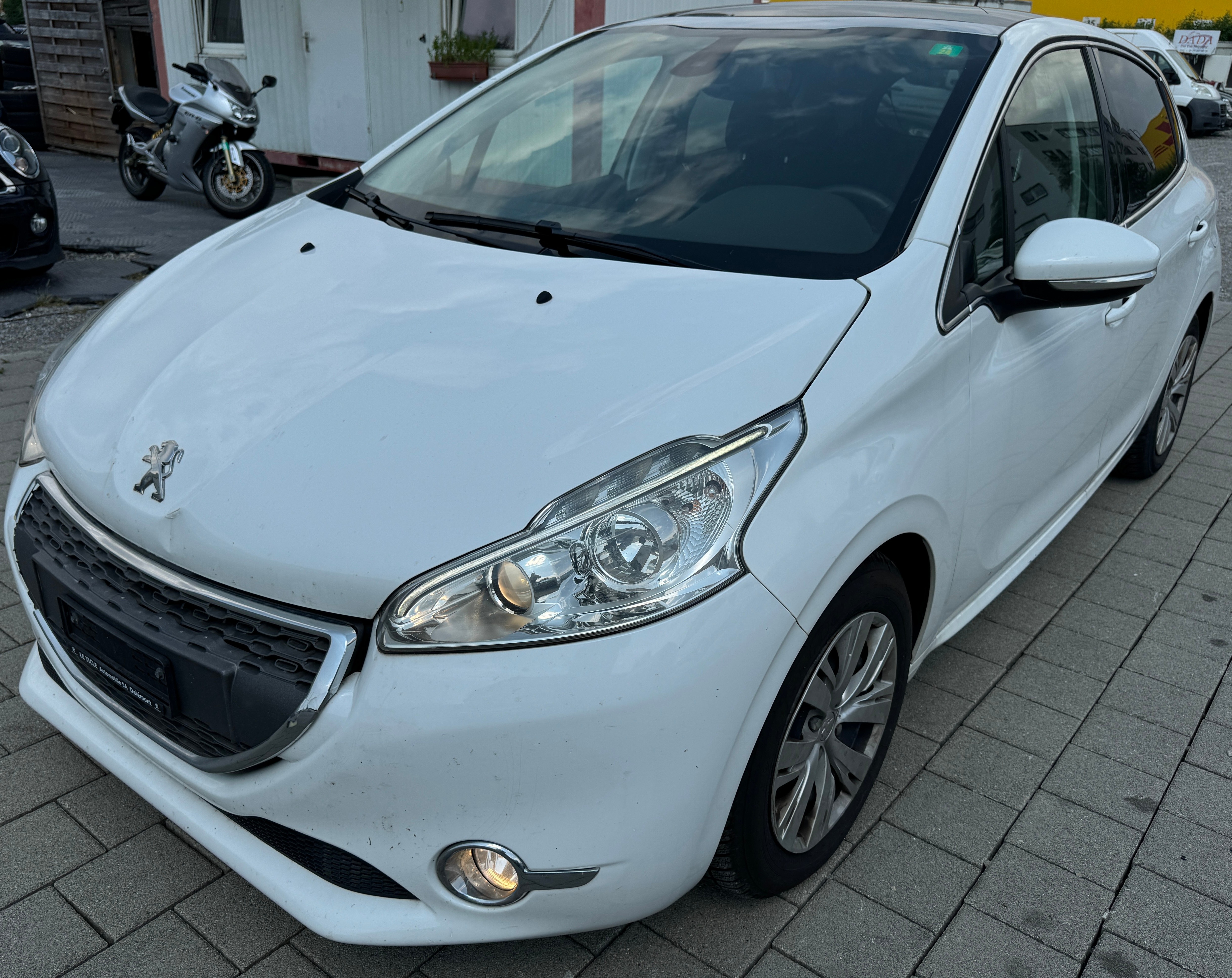 PEUGEOT 208 1.6 VTI Allure (BO5)