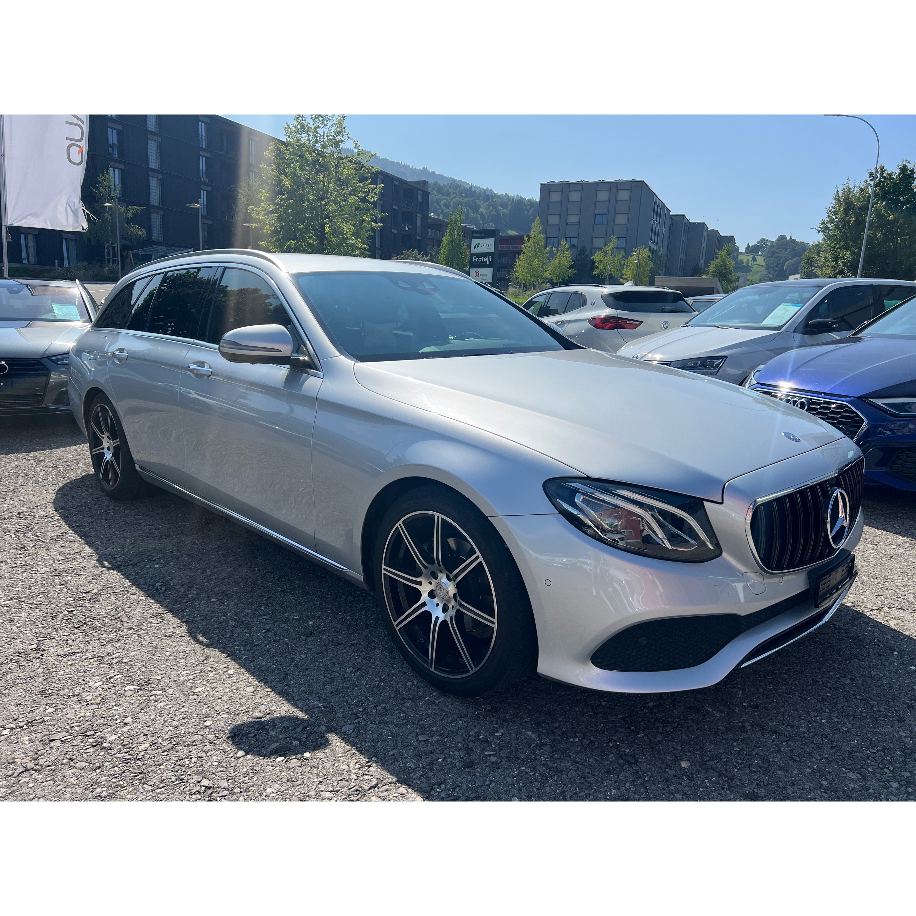 MERCEDES-BENZ E 200 Avantgarde 9G-Tronic