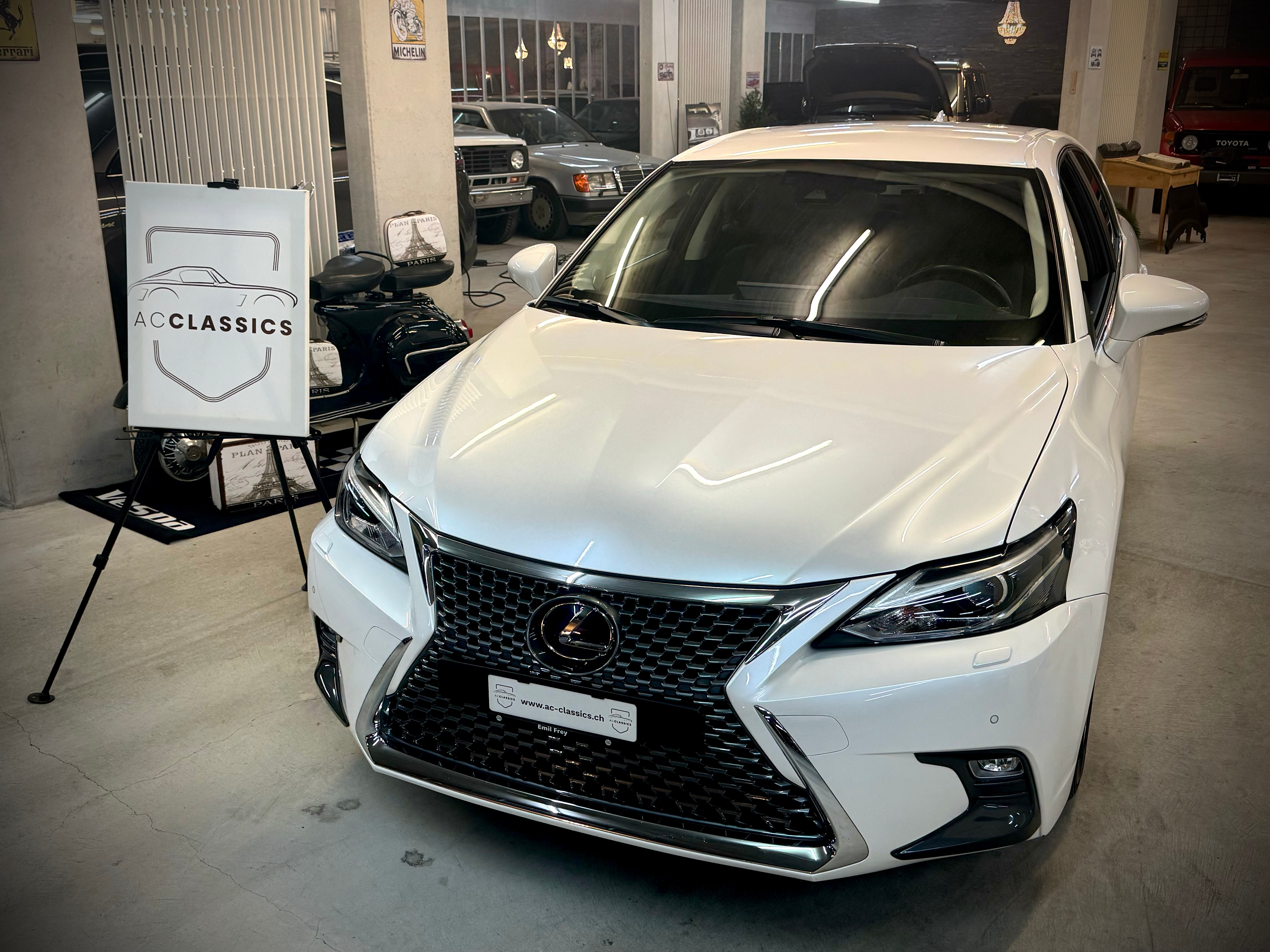 LEXUS CT 200h 1.8 excellence CVT