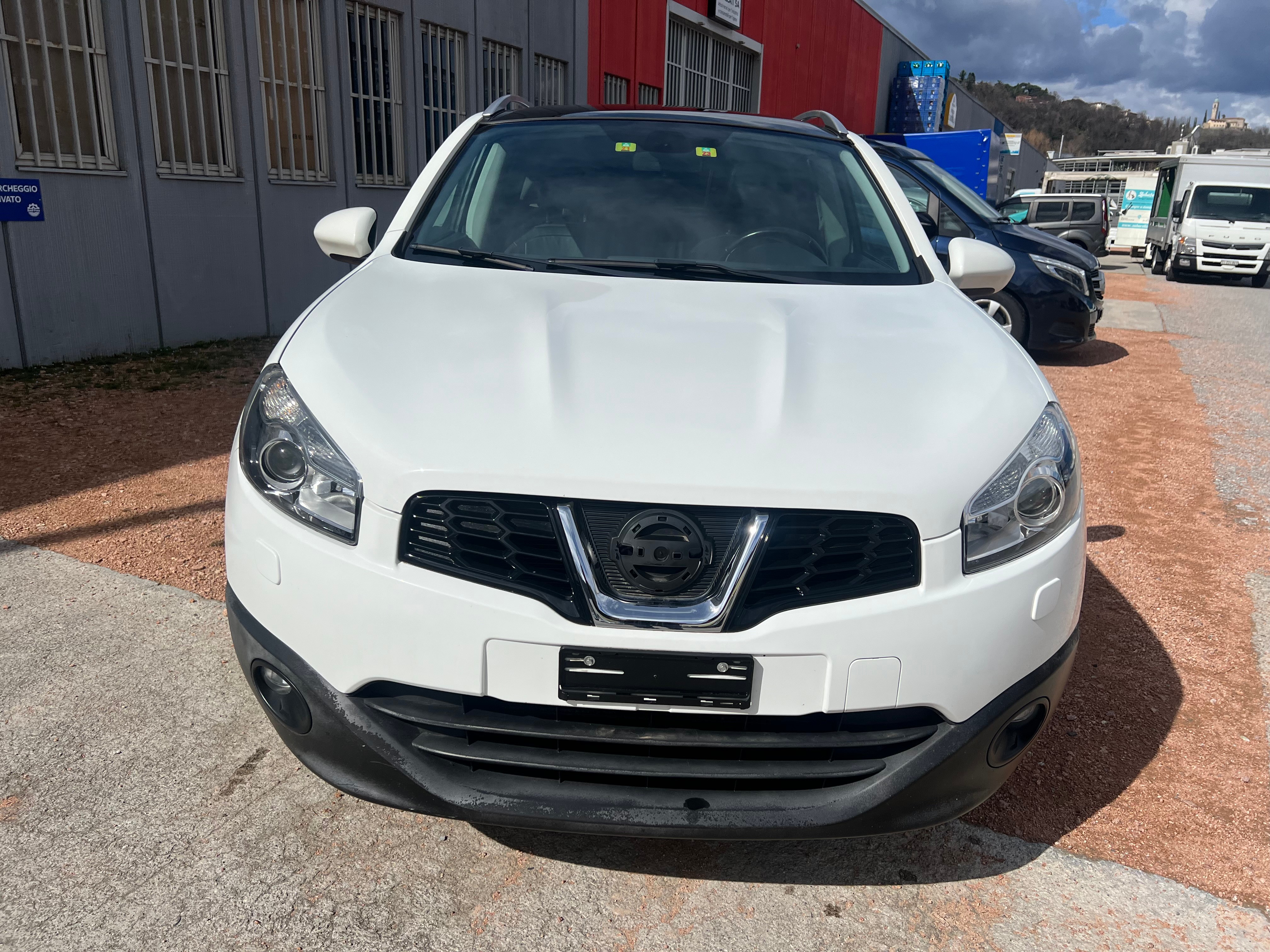 NISSAN Qashqai 2.0 4WD tekna