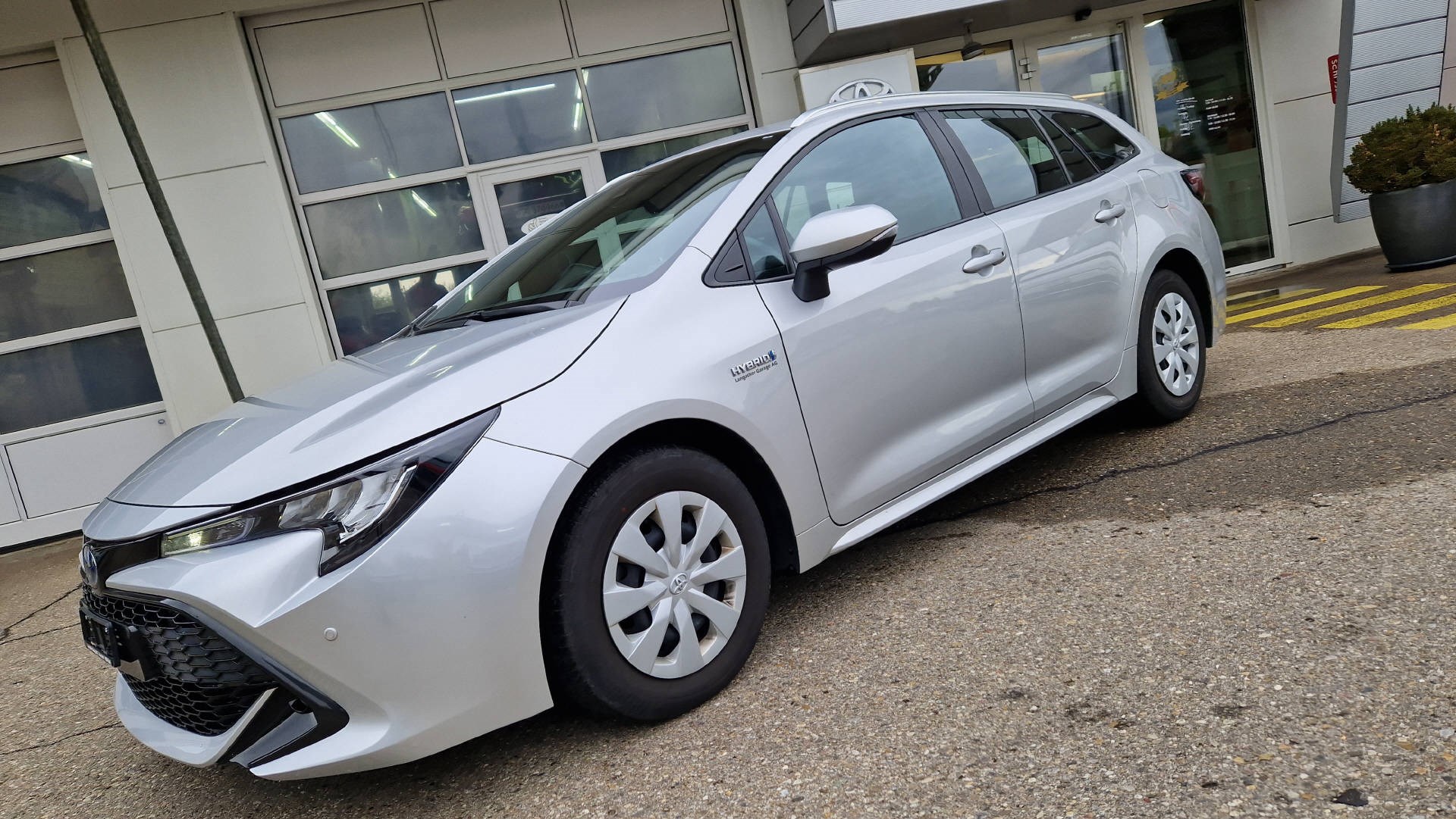 TOYOTA Corolla Touring Sports 1.8 HSD Comfort Plus