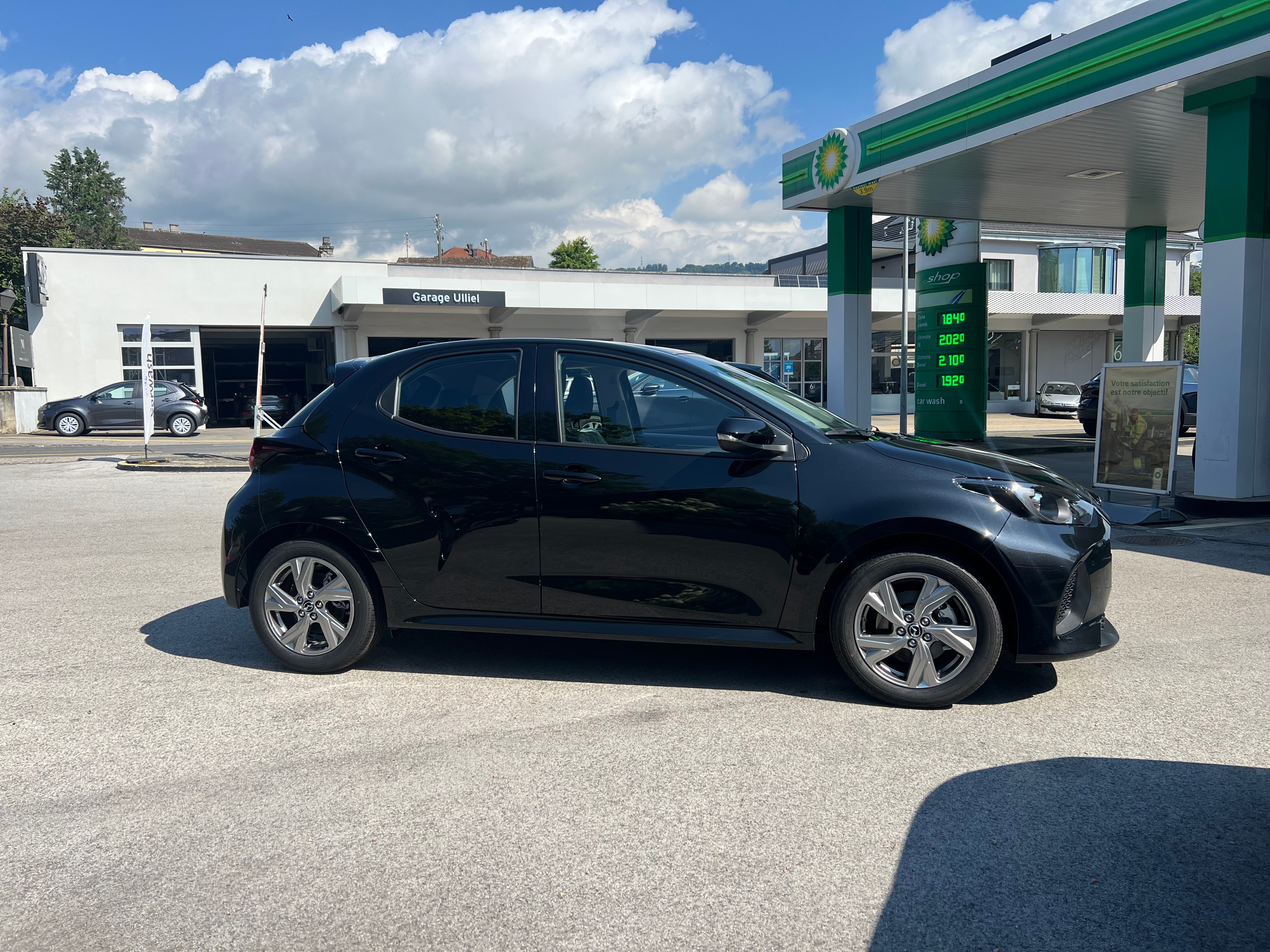 MAZDA 2 Hybrid Exclusive-line