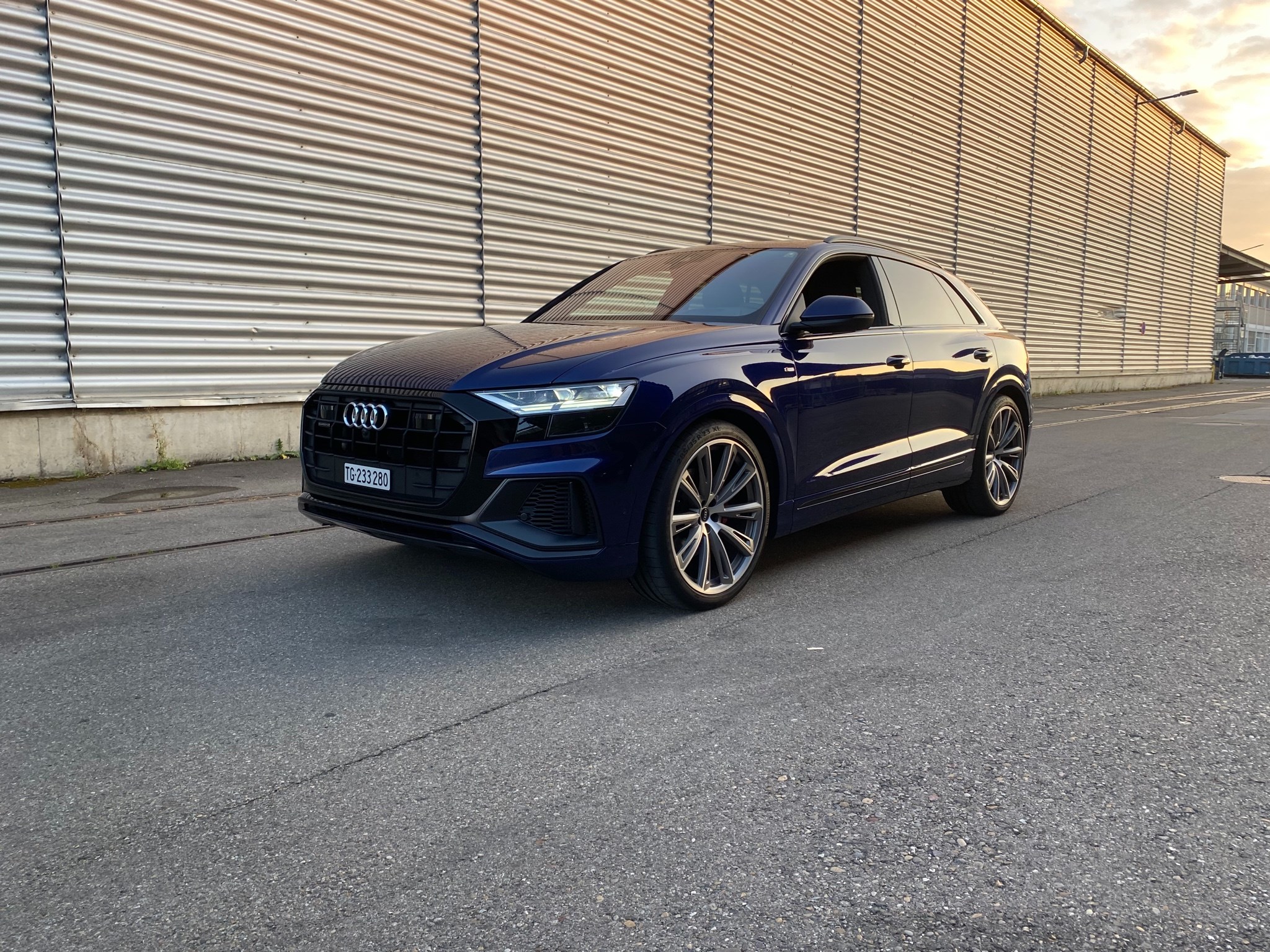 AUDI Q8 55 TFSI quattro tiptronic