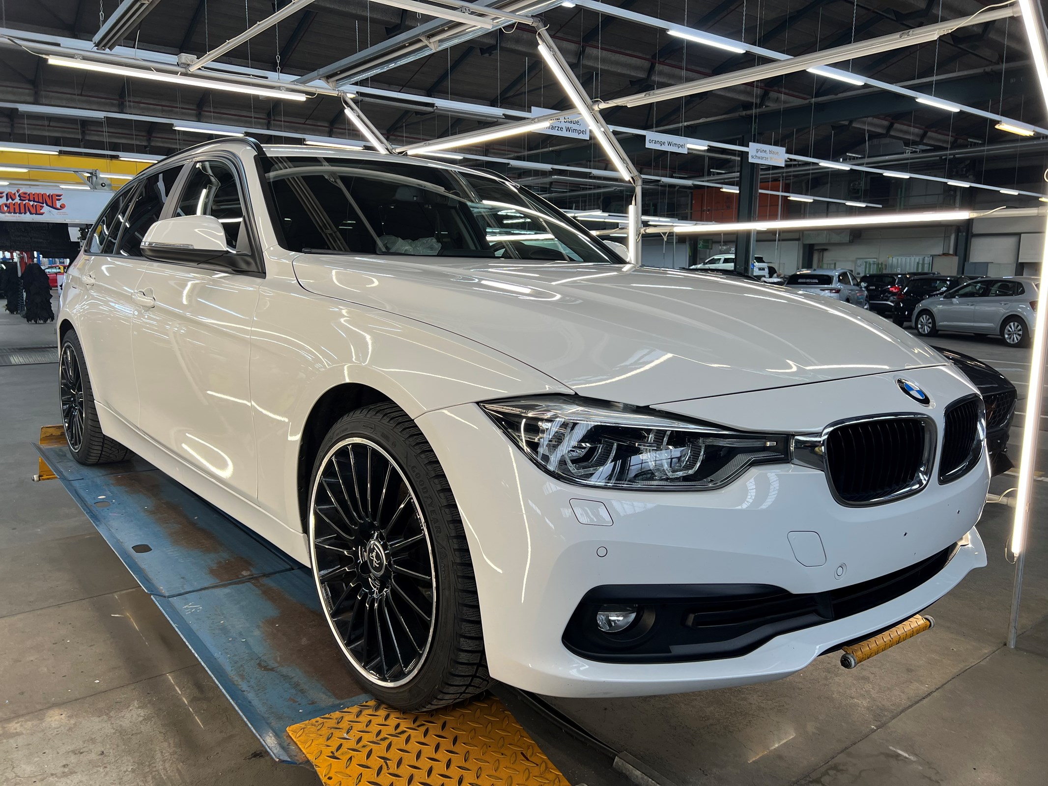 BMW 320d xDrive Touring M Sport Line Steptronic. LEASING 350.-