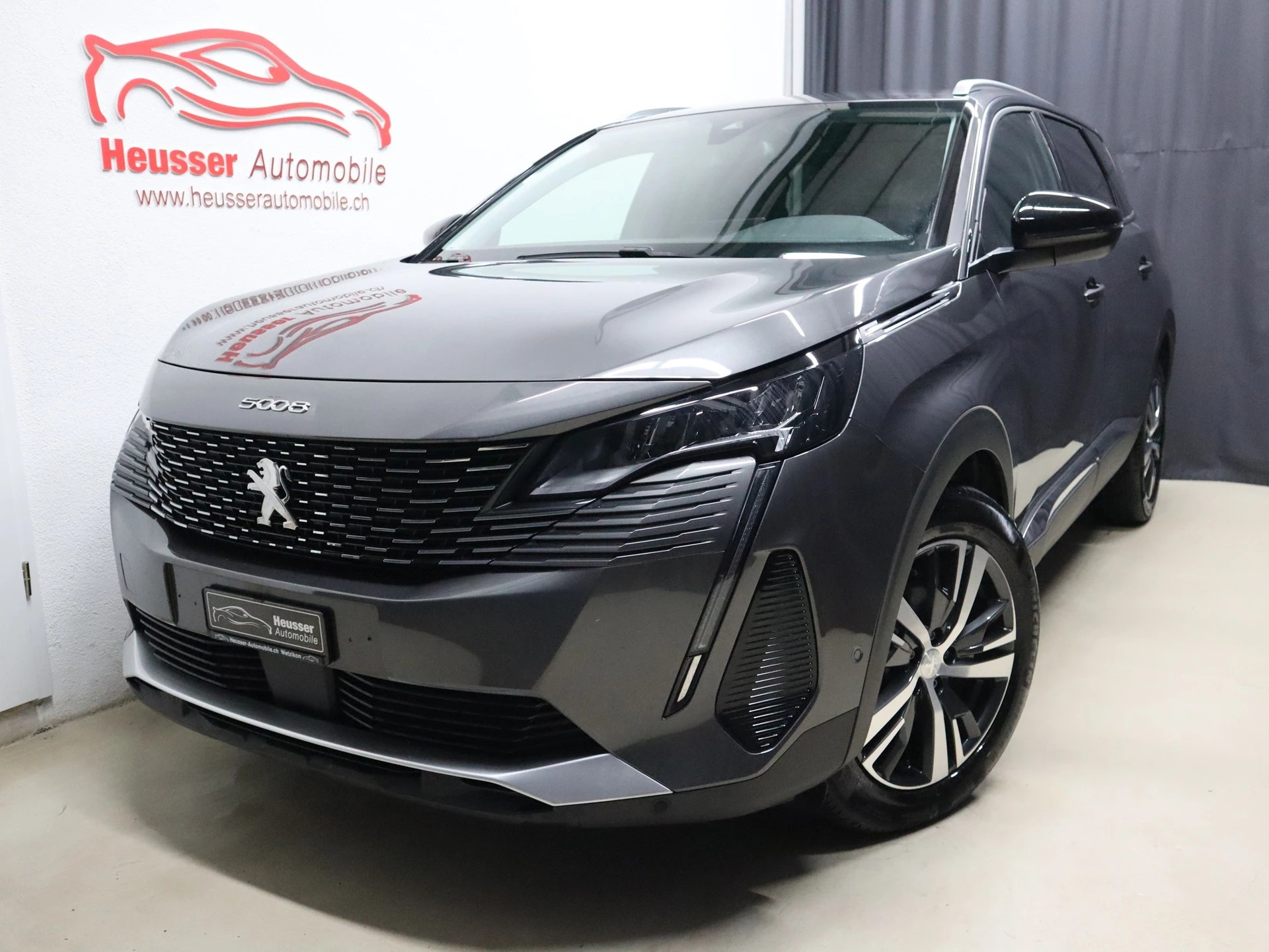 PEUGEOT 5008 1.5 BlueHDi Allure Pack EAT8 - 7 Sitze - Navi - Digital Cockpit - Kamera - 130 PS