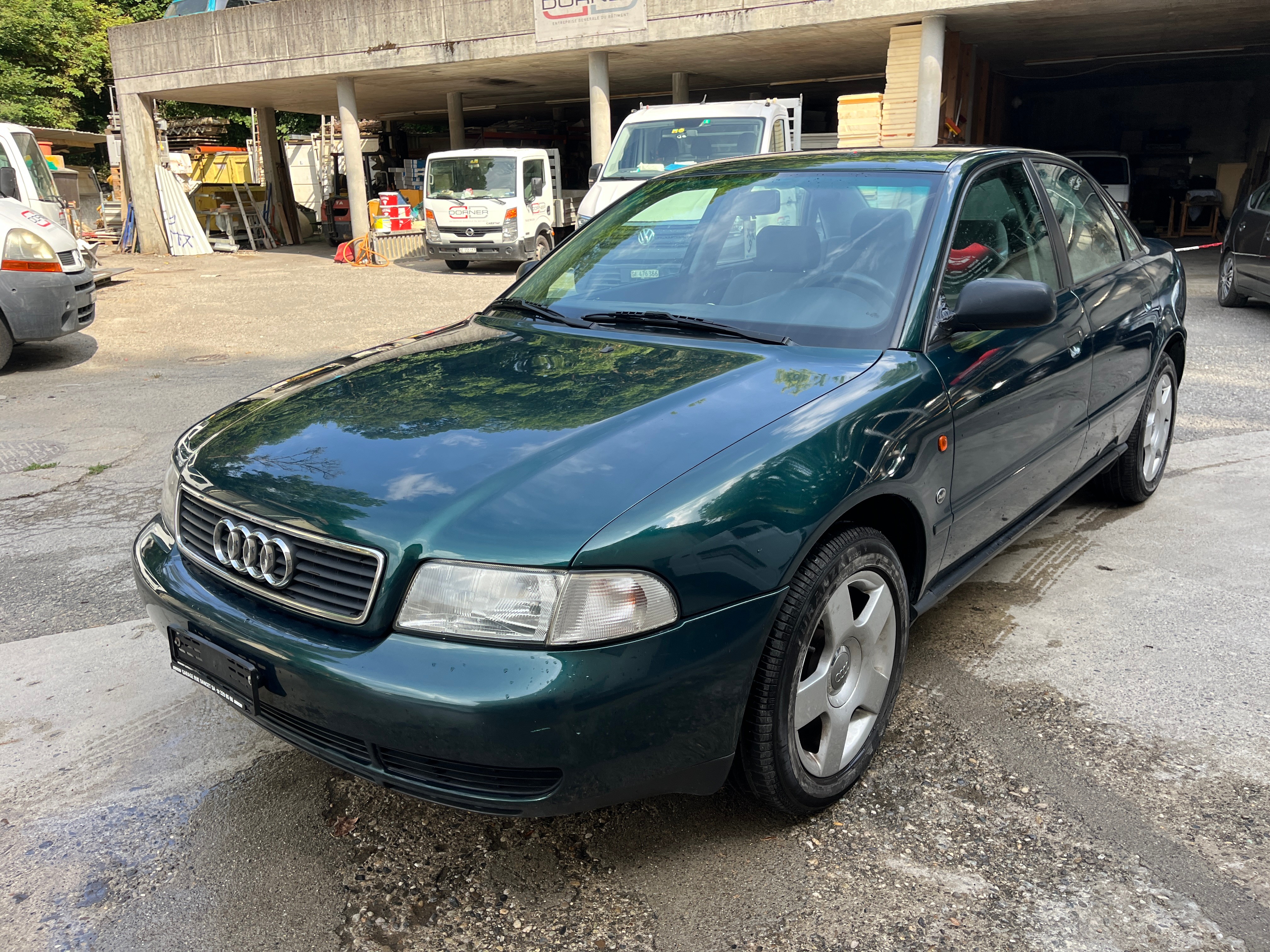 AUDI A4 1.8