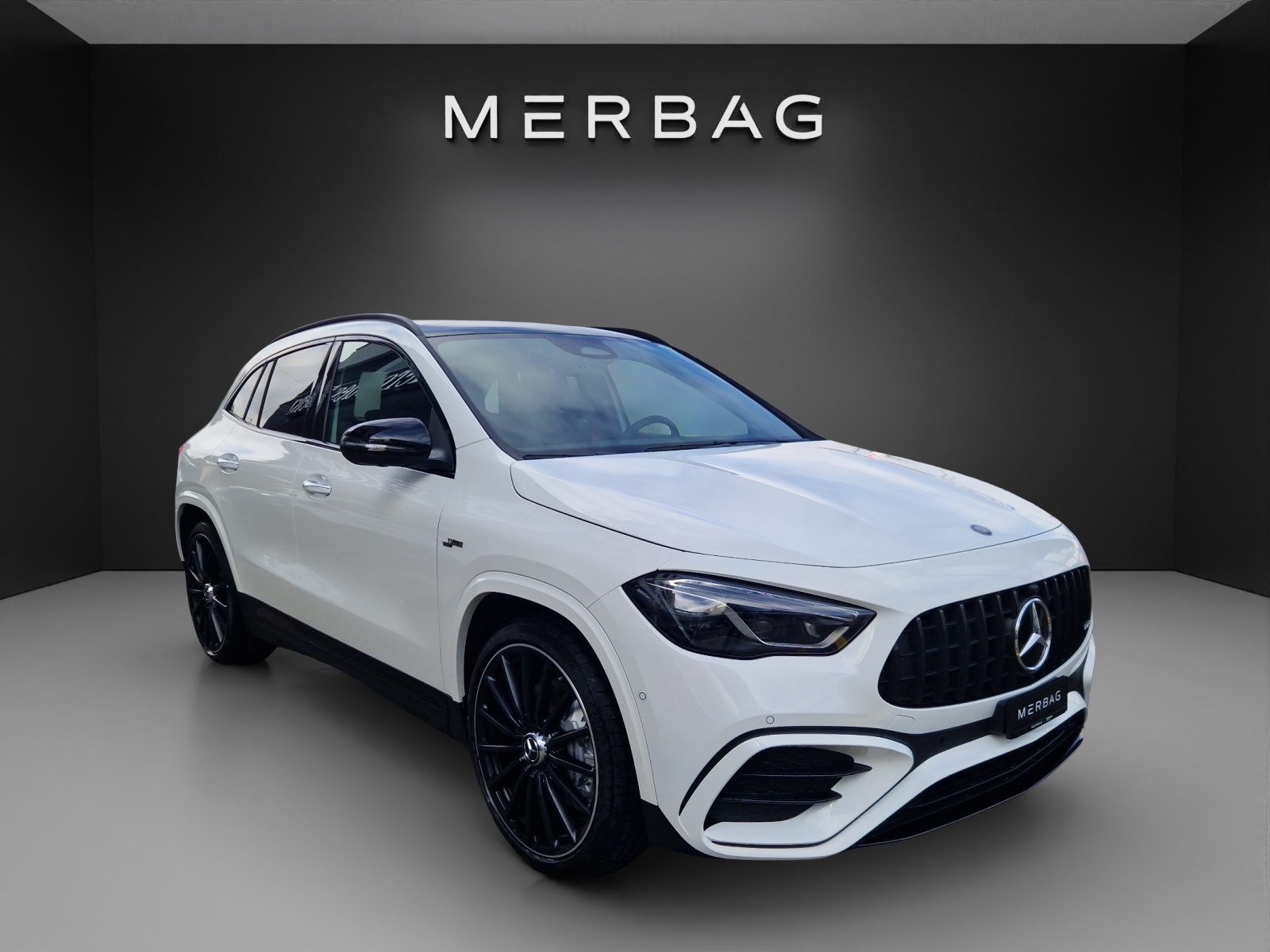 MERCEDES-BENZ GLA AMG 35 4Matic 8G-DCT