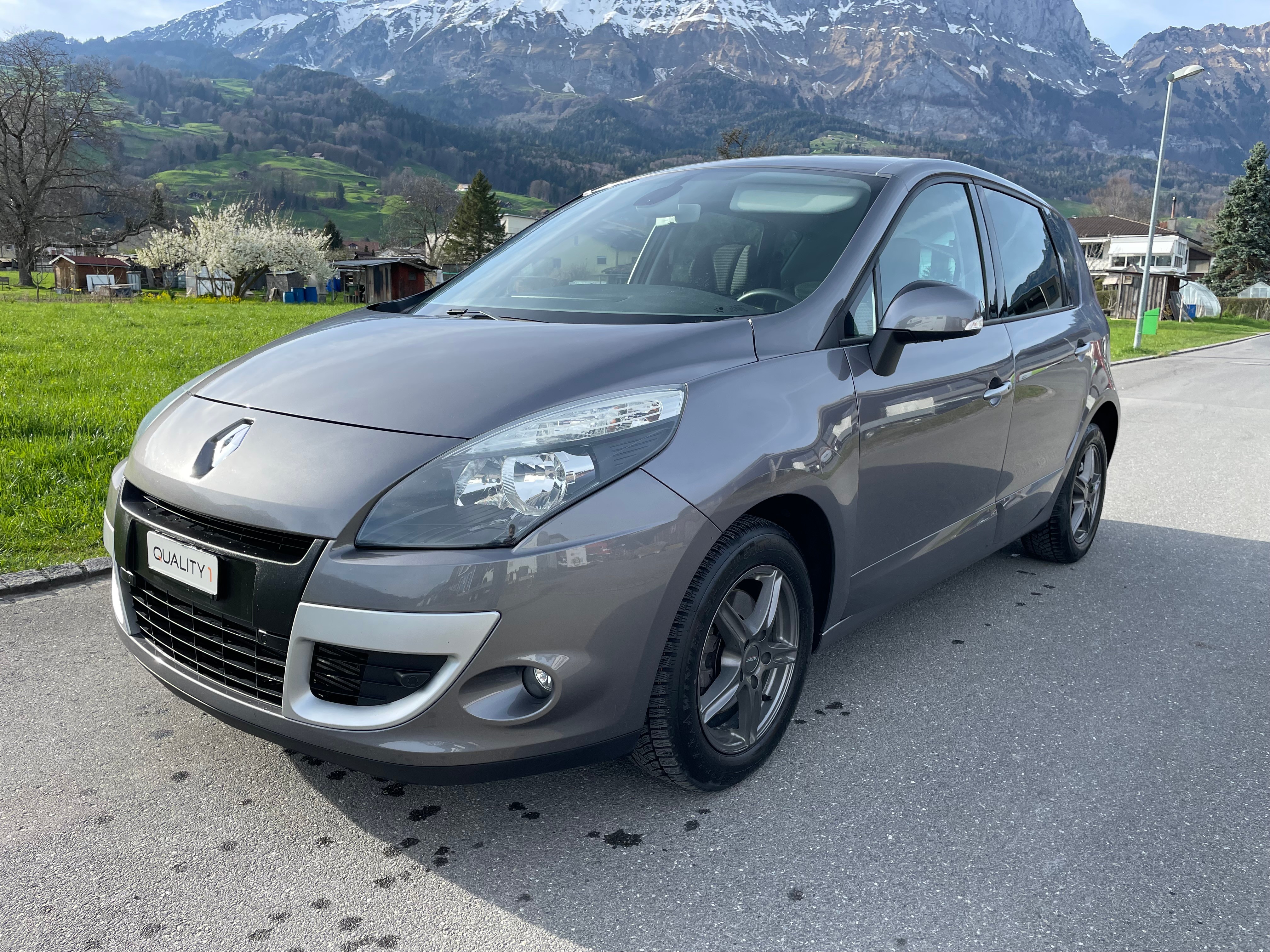 RENAULT Scénic 1.4 16V Turbo Dynamique