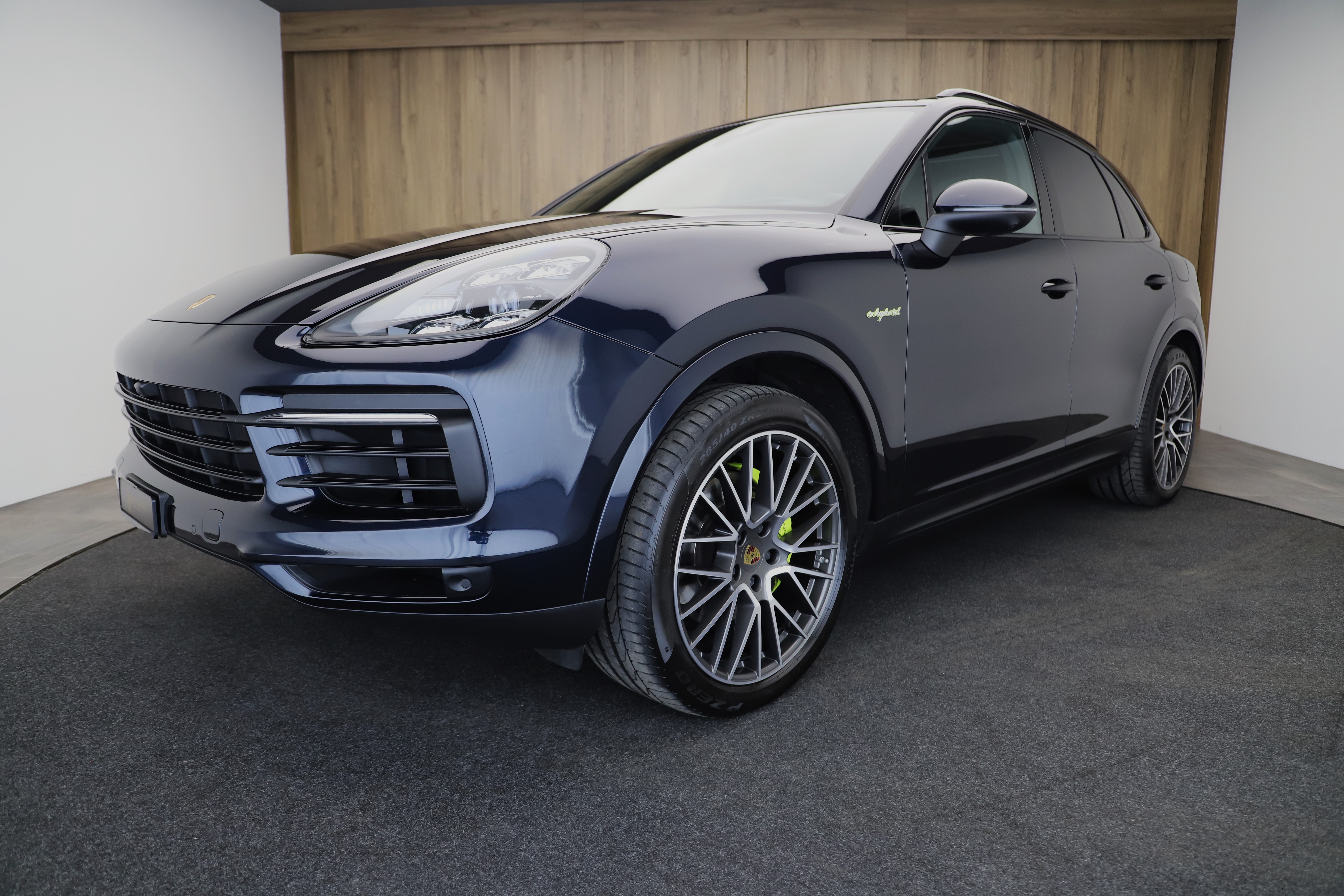 PORSCHE Cayenne E-Hybrid