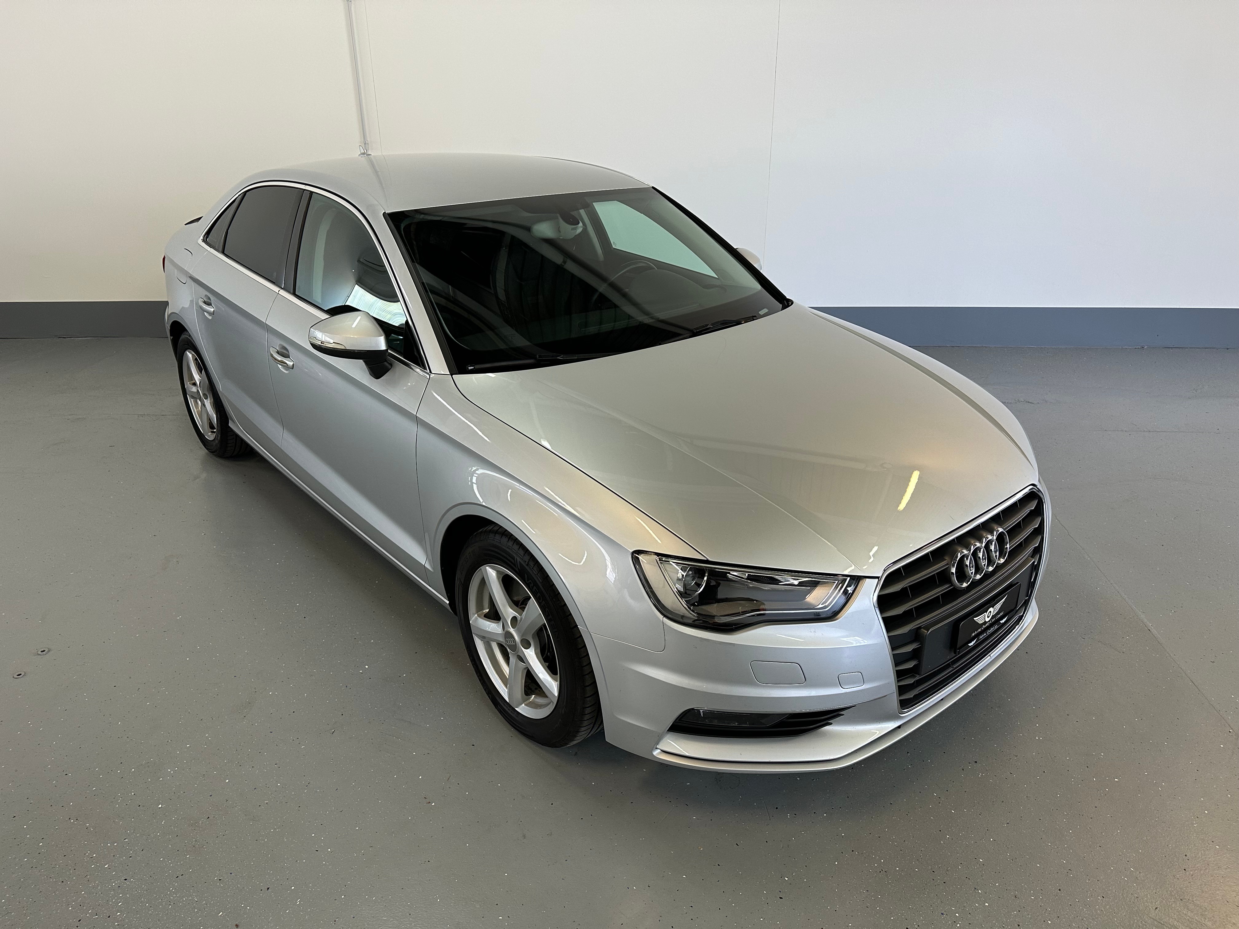 AUDI A3 Sedan 1.8 TFSI Ambition S-tronic