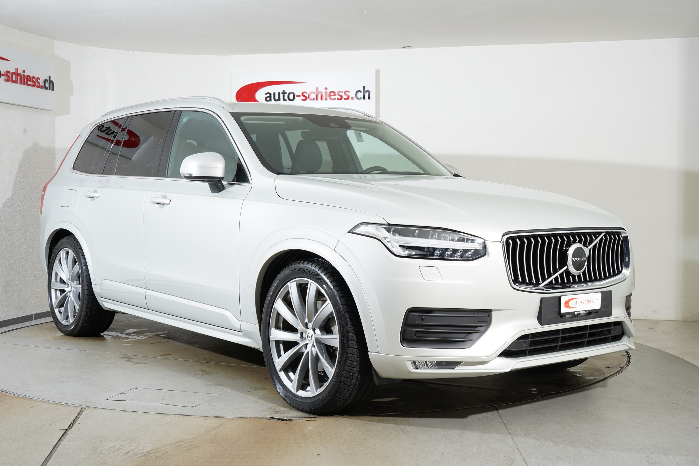 VOLVO XC90 B5 Diesel Mild Hybrid AWD Momentum Geartronic