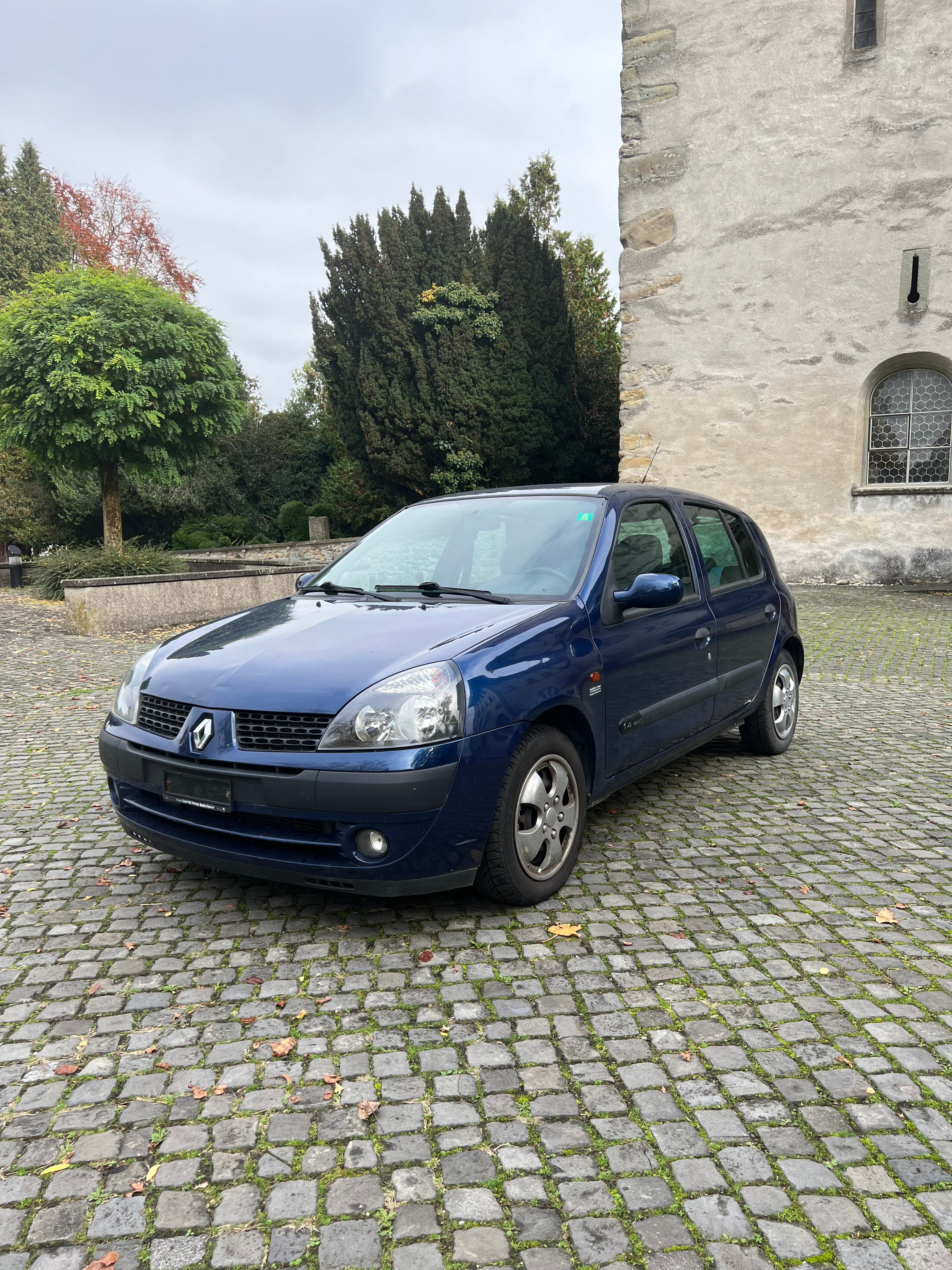 RENAULT Clio 1.4 16V Extrême