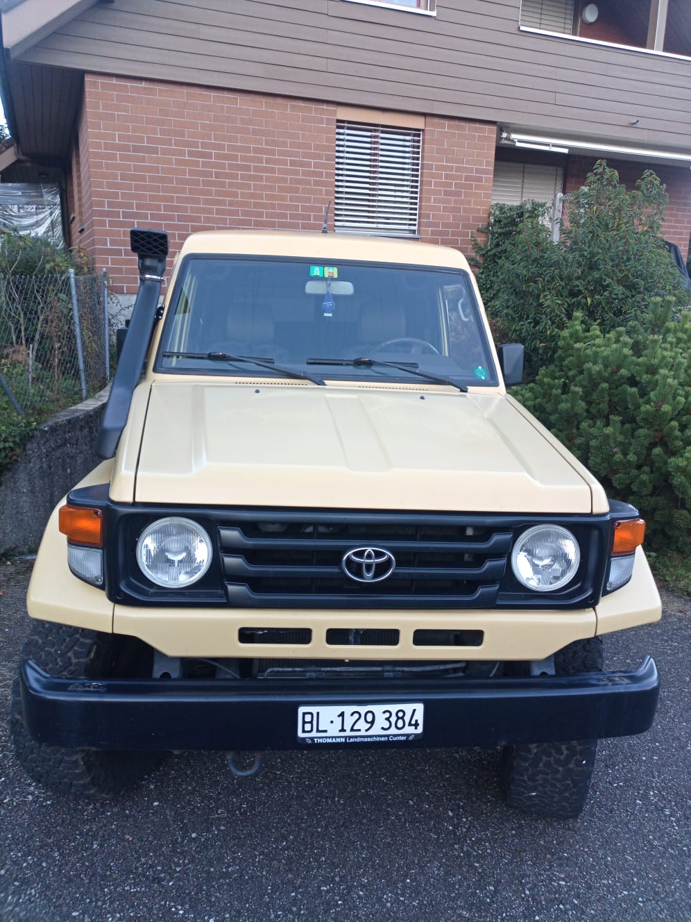 TOYOTA HZJ78