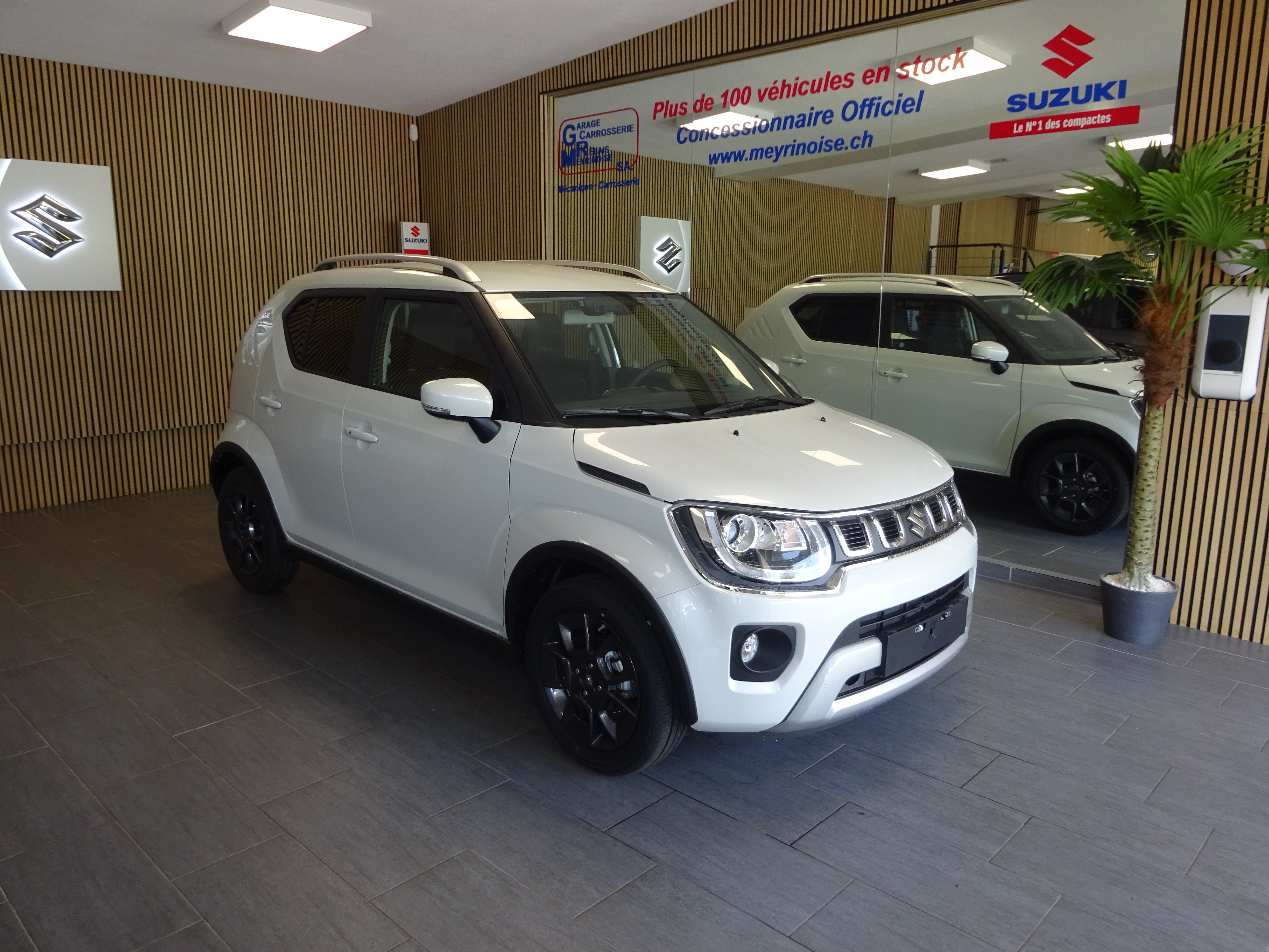 SUZUKI Ignis 1.2i Compact Top Hybrid CVT