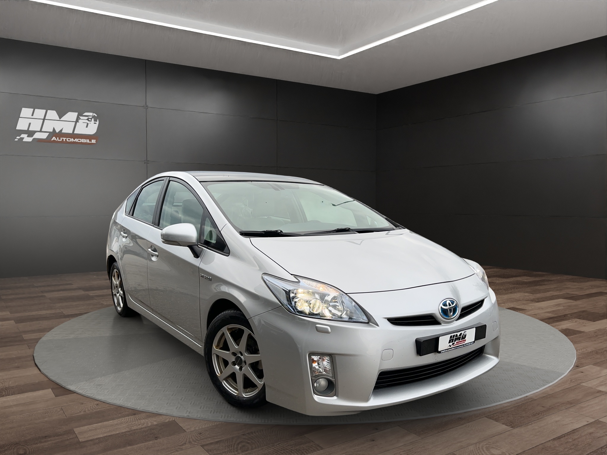 TOYOTA Prius 1.8 16V HSD Sol Premium