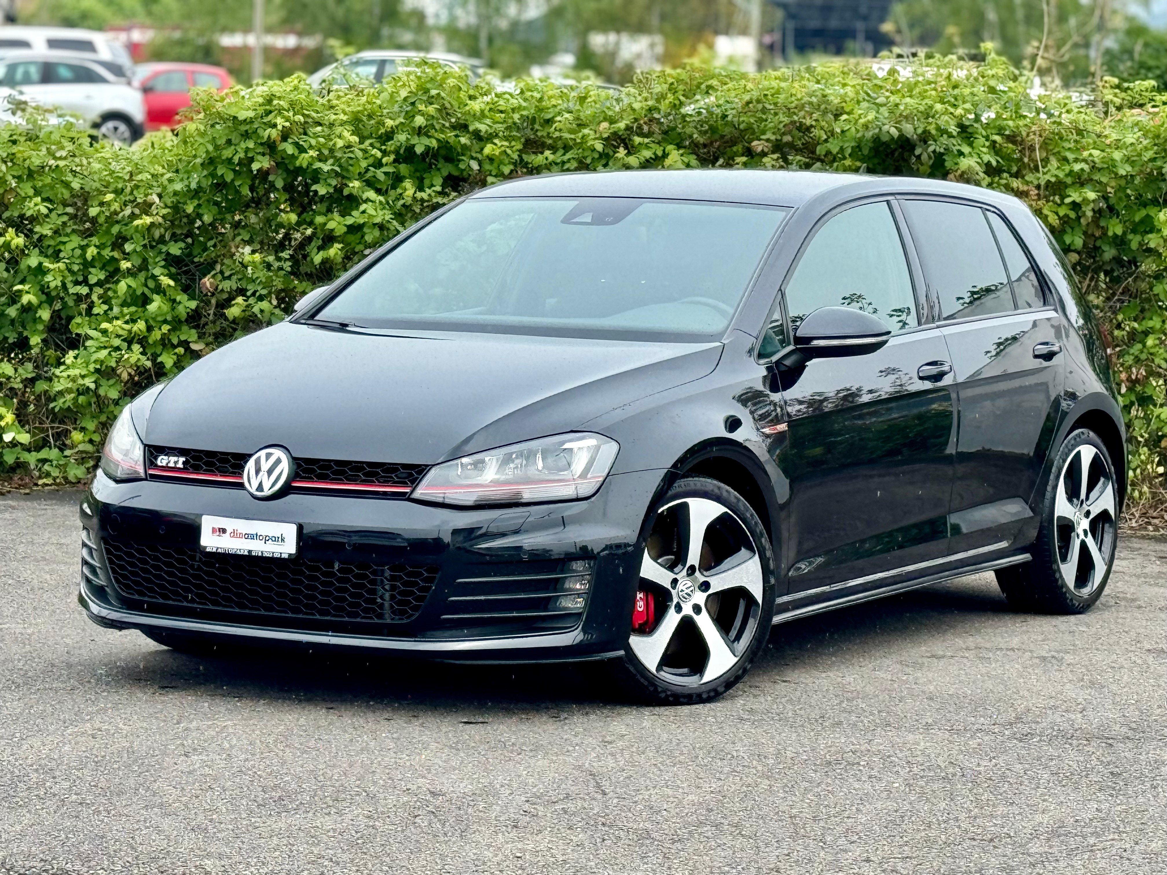 VW Golf 2.0 TSI GTI Performance