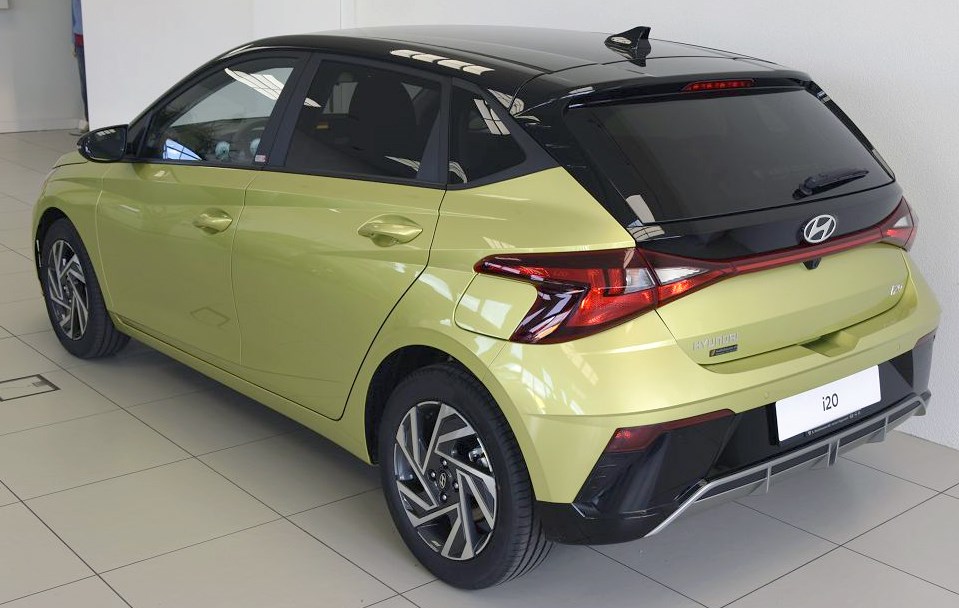 HYUNDAI i20 1.0 T-GDi Amplia