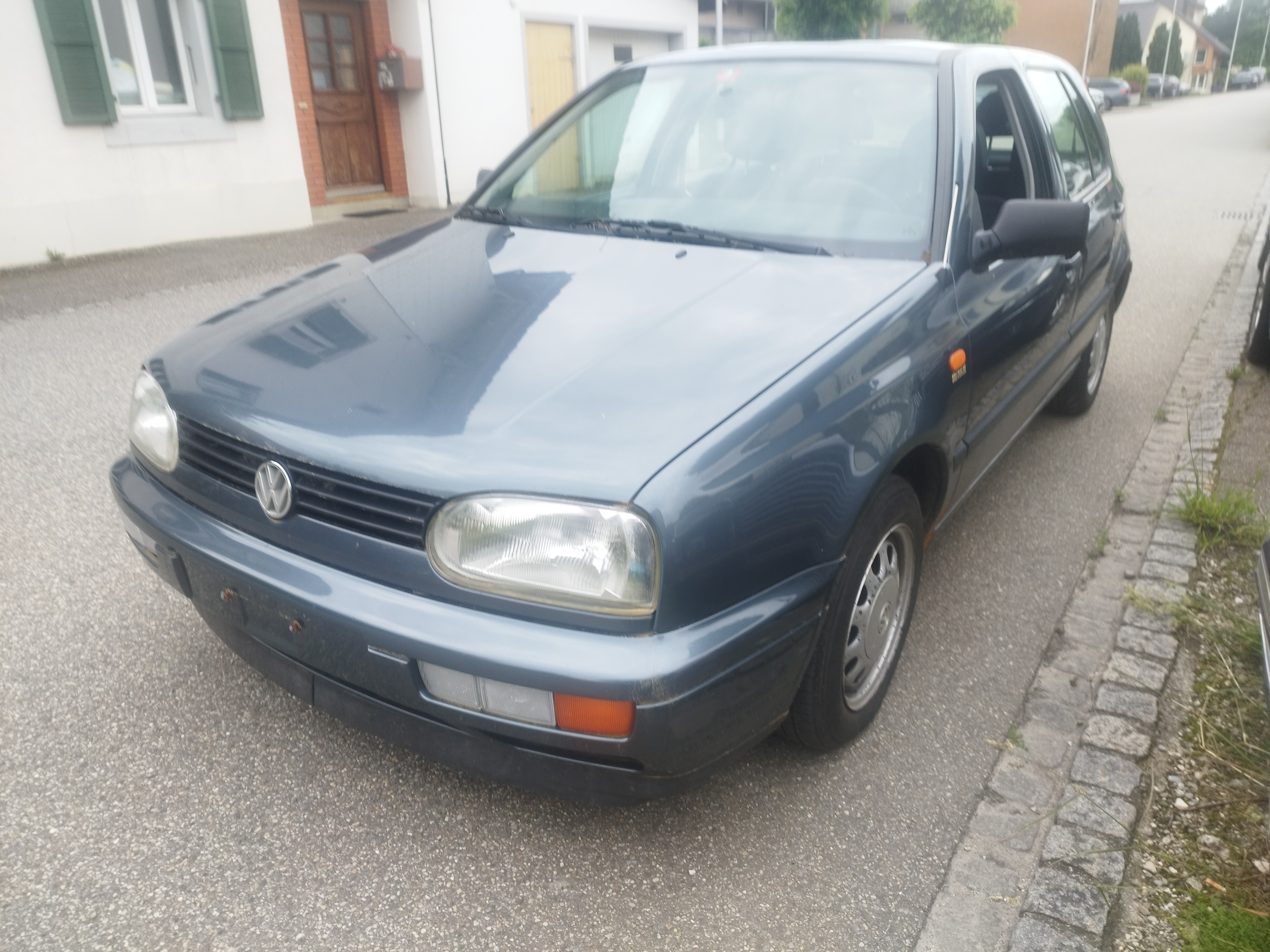 VW Golf 2000 Swiss L. syncro