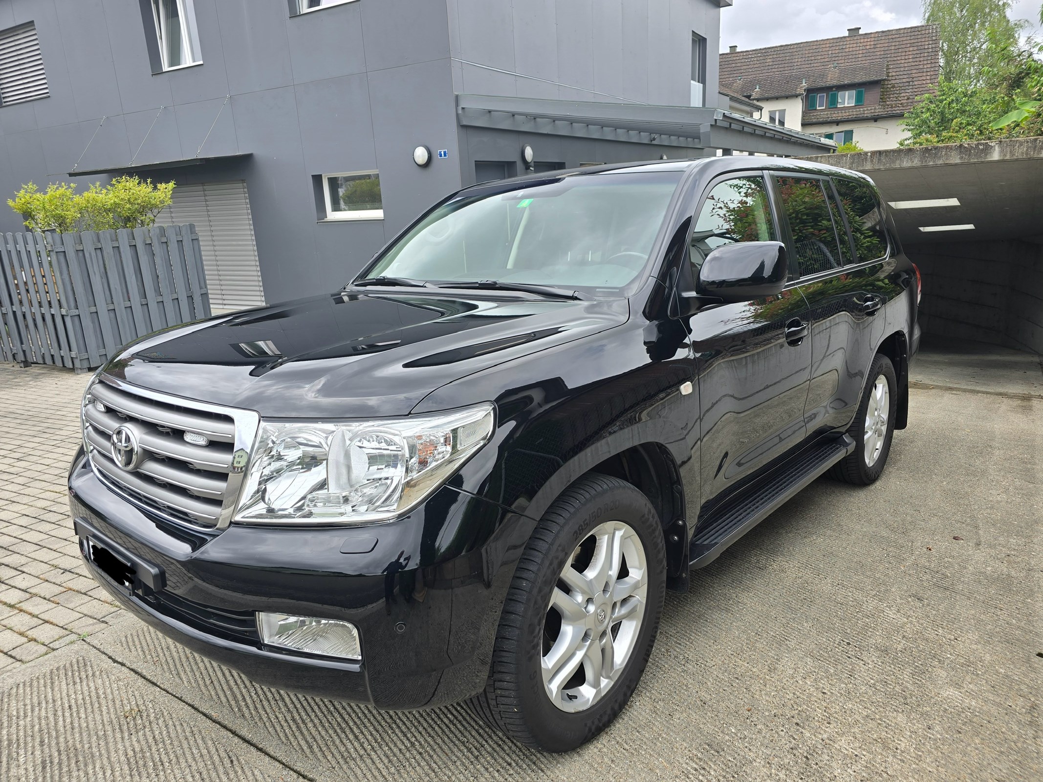 TOYOTA LAND CRUISER V8 Diesel linea Sol