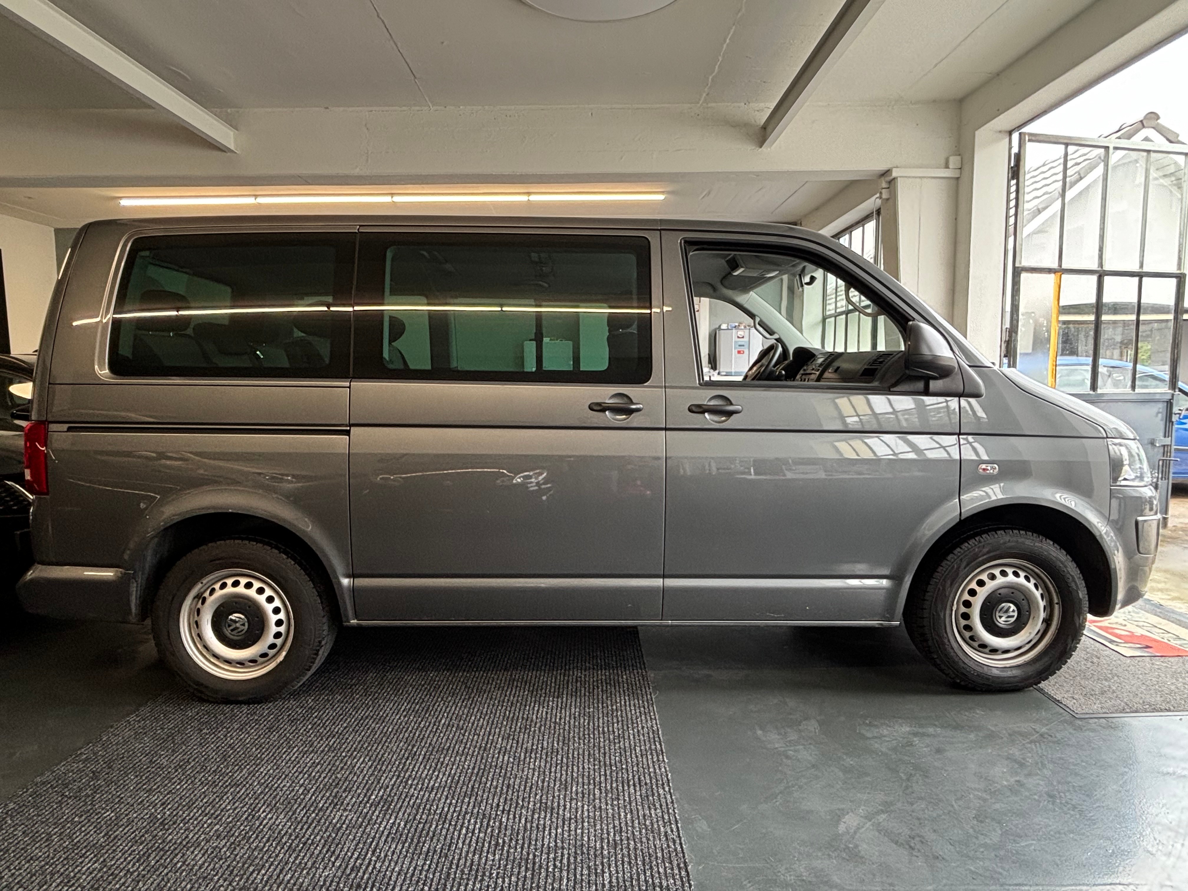 VW T5 Multivan 2.0 TDI CR Startline