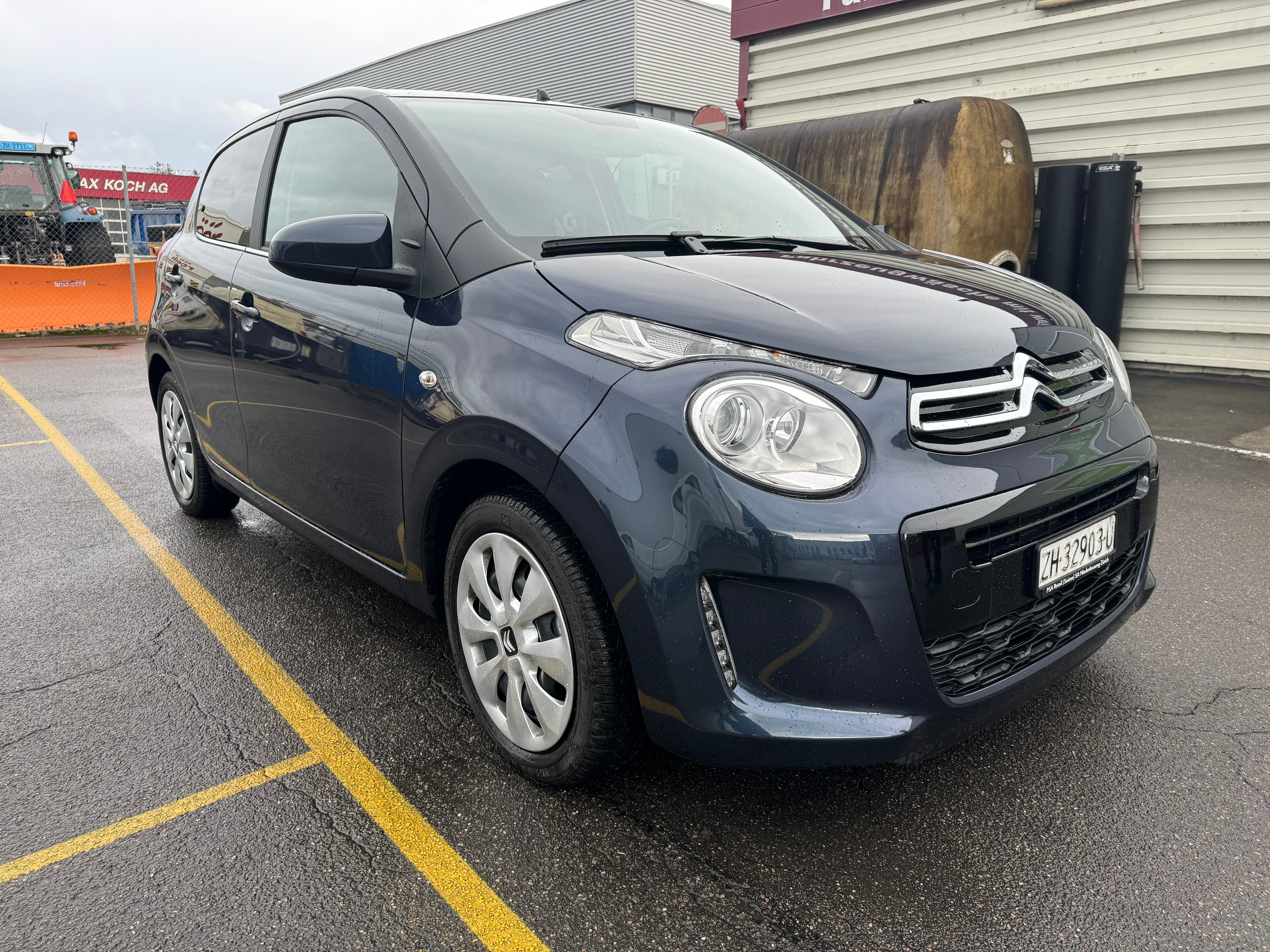 CITROEN C1 1.2 VTi Shine Edition