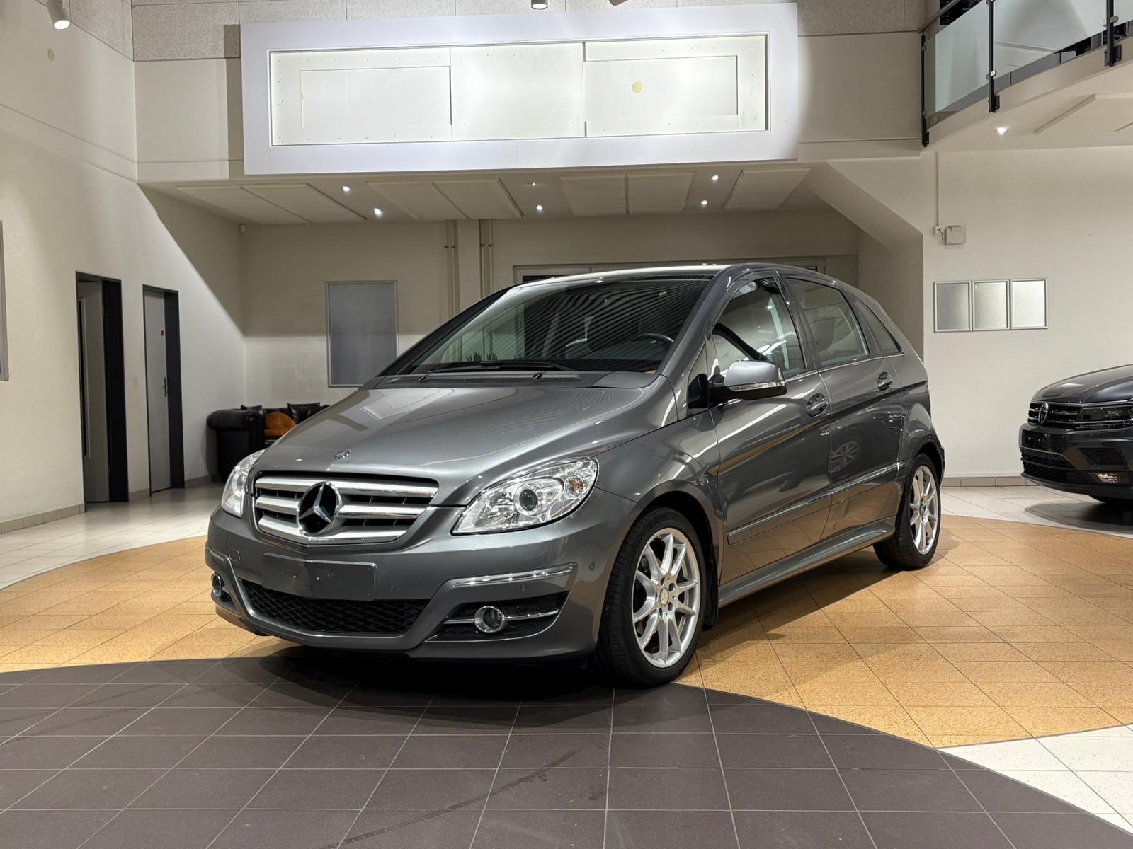 MERCEDES-BENZ B 180 (170) Autotronic