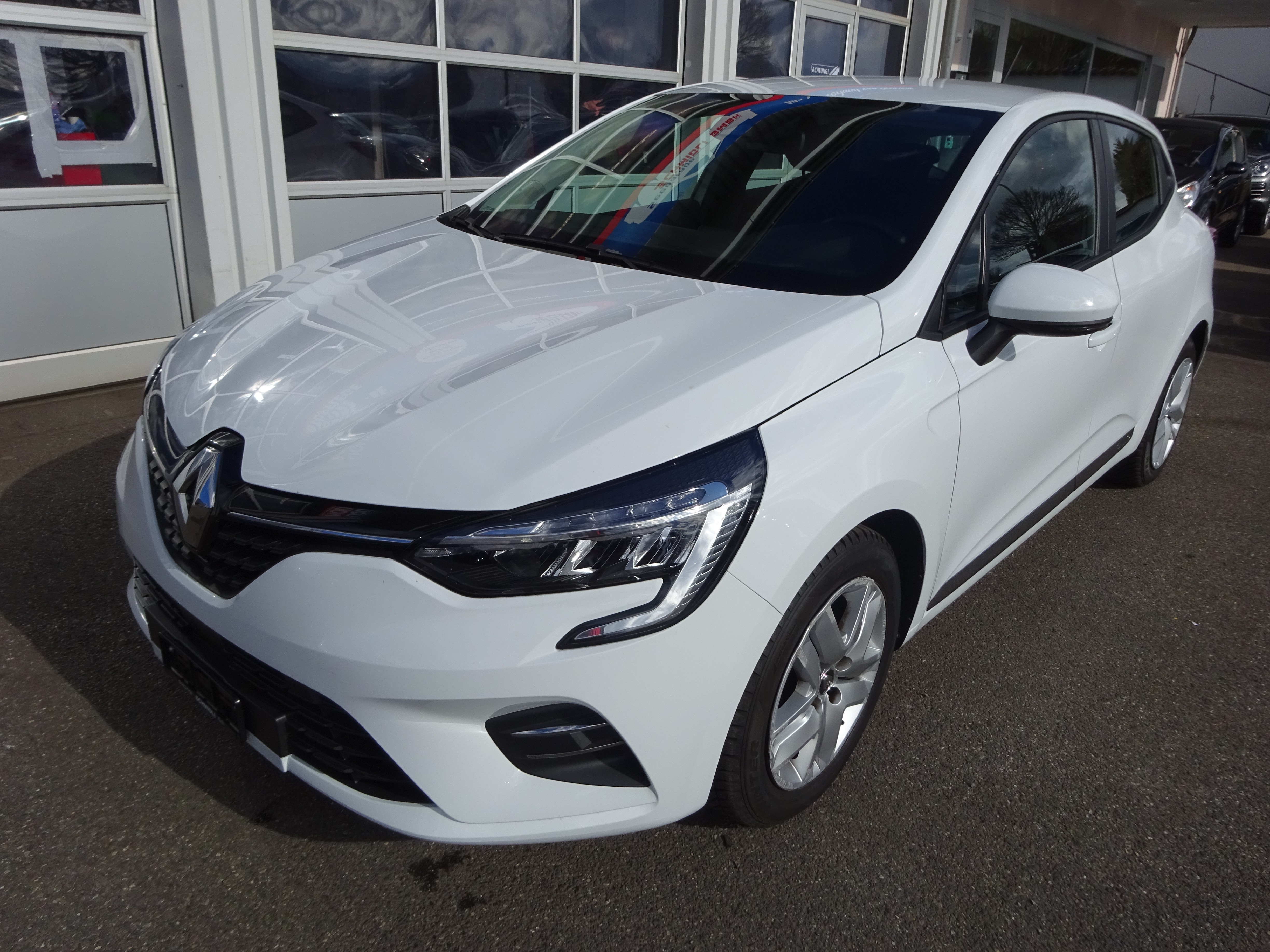 RENAULT Clio 1.0 Zen CVT