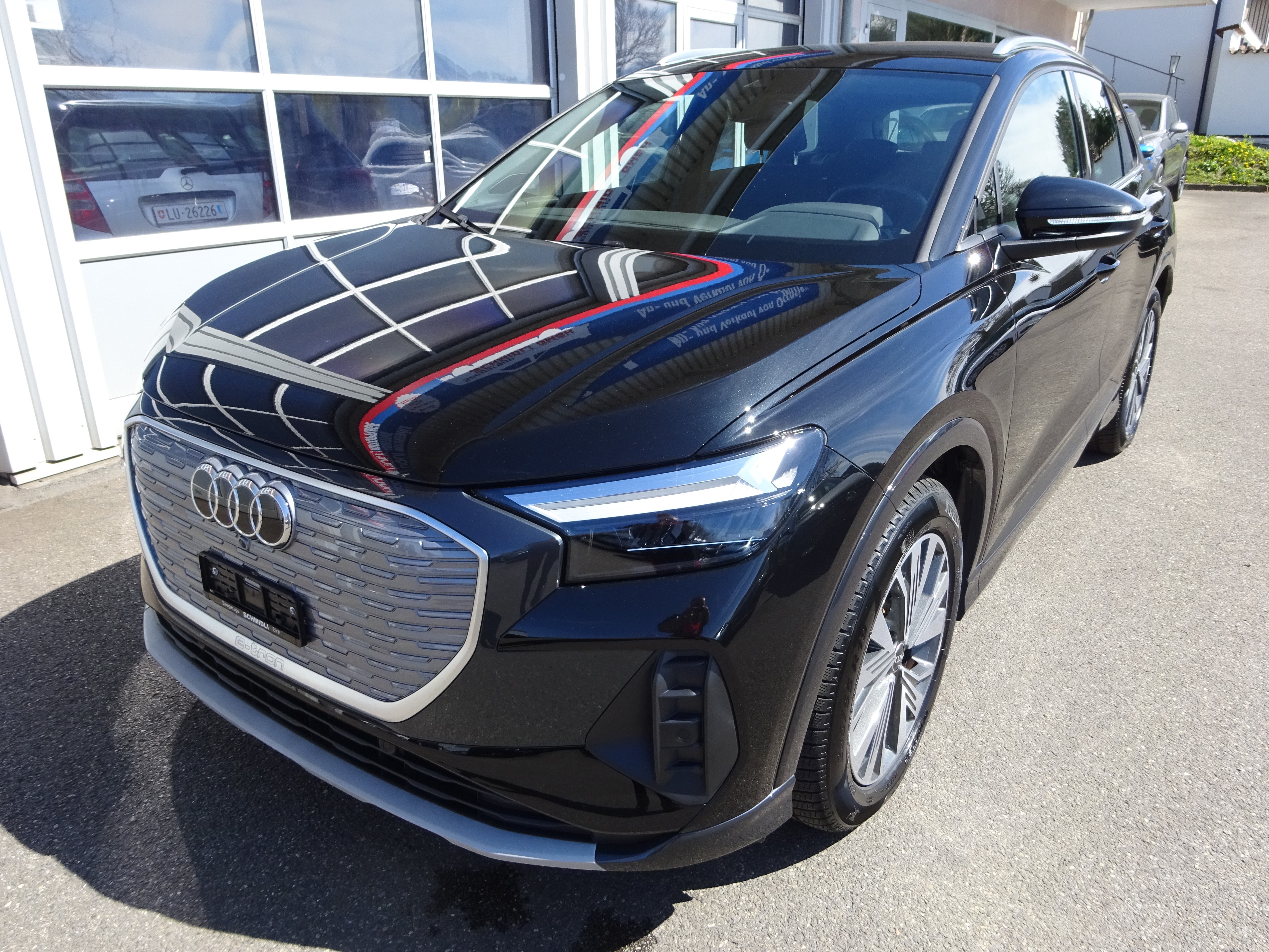 AUDI Q4 e-tron 50 quattro