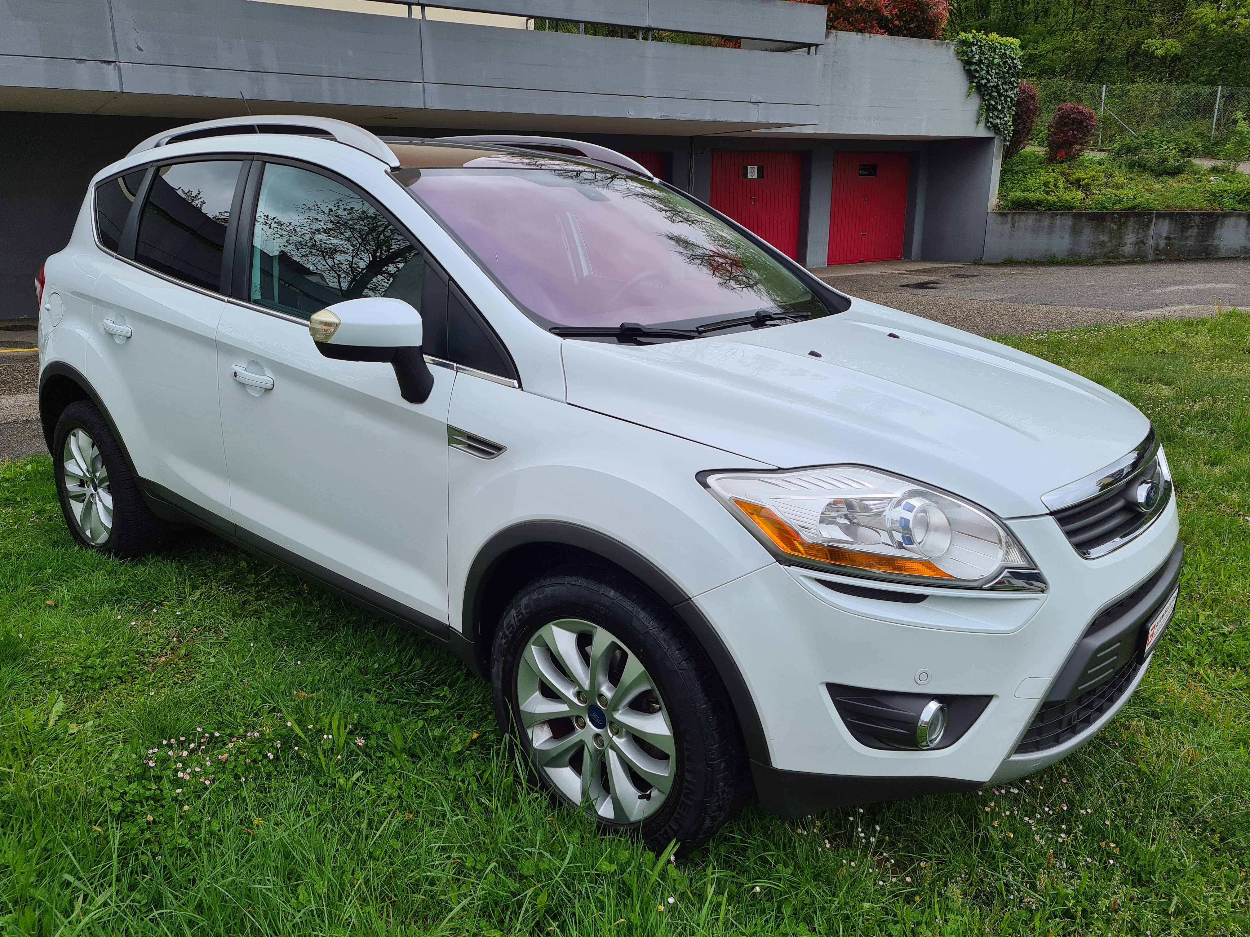 FORD Kuga 2.5 Turbo Titanium 4WD Automatic