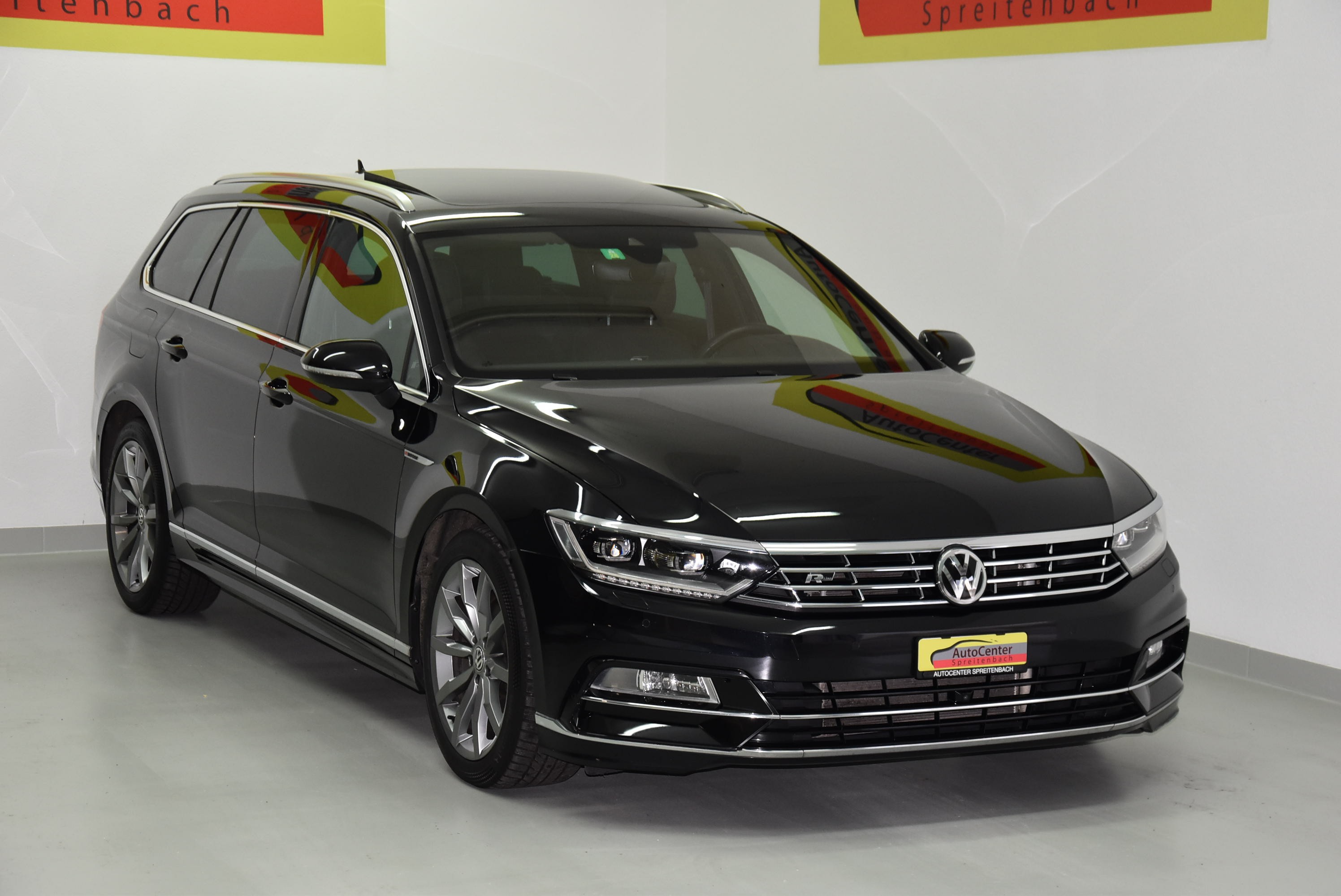 VW Passat Variant 2.0 TDI BMT Highline DSG 4Motion R-LINE PAKET