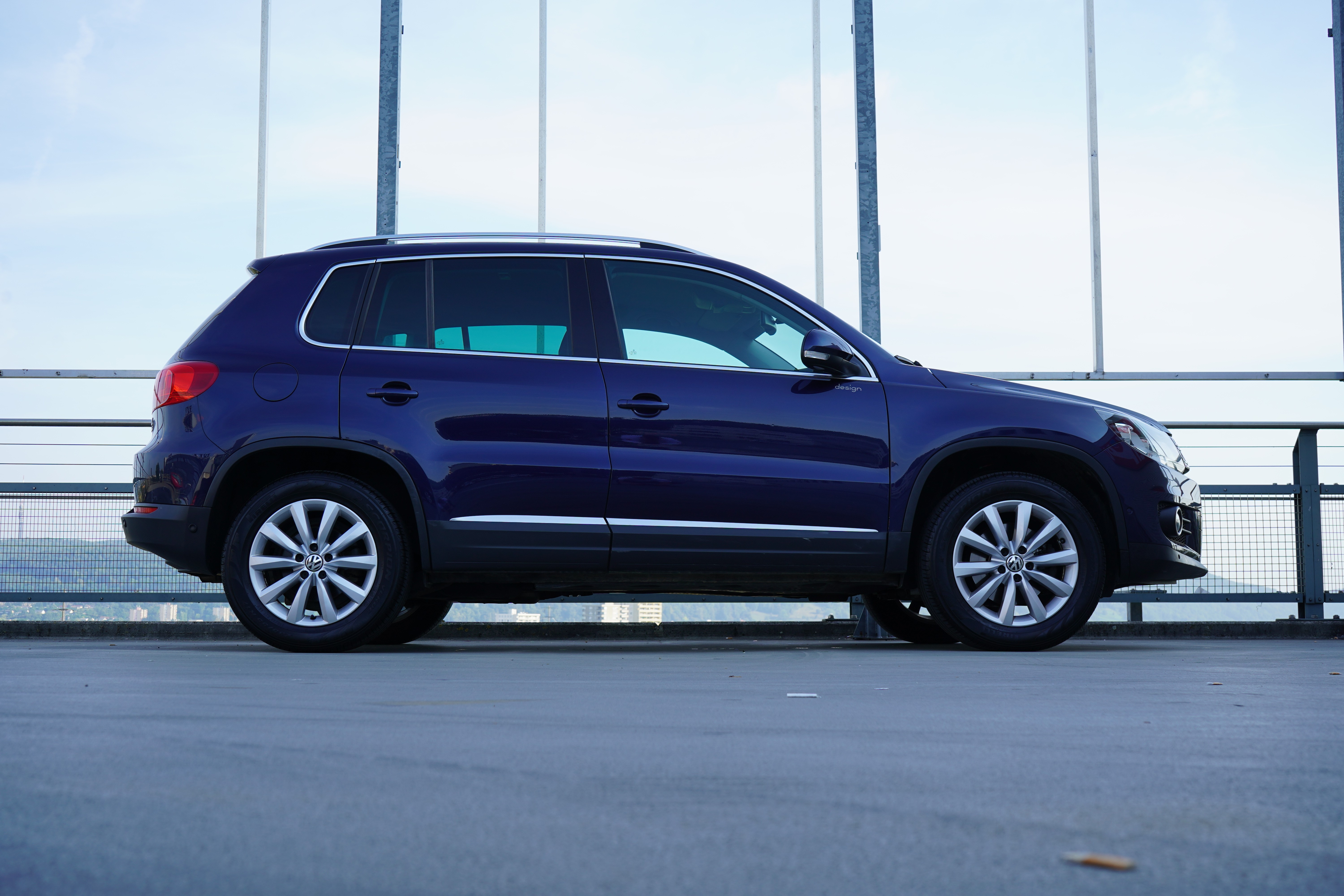 VW TIGUAN 2.0 TSI SPORT & STYLE 4MOTION l 180 PS