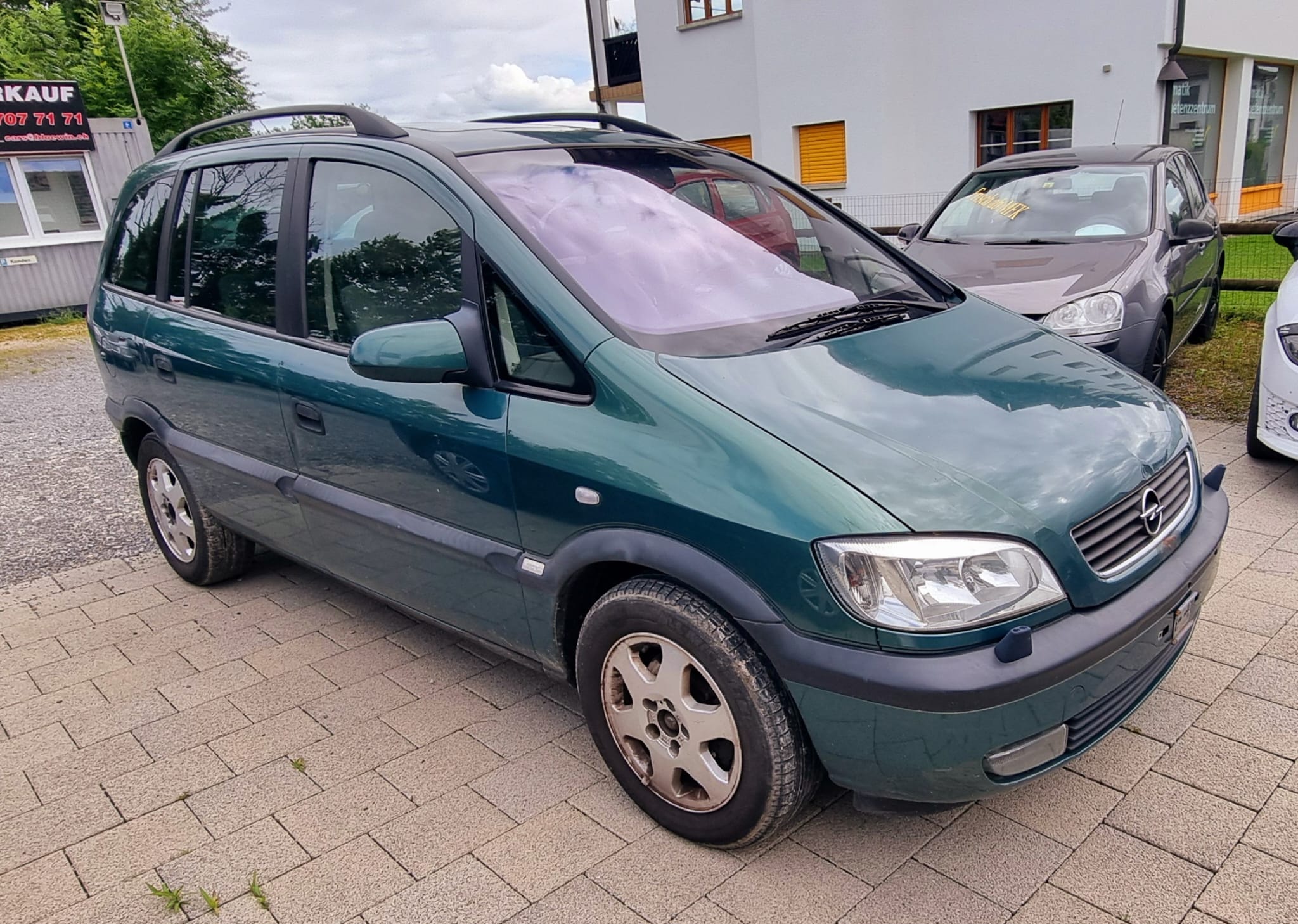 OPEL Zafira 2.2i 16V Elegance